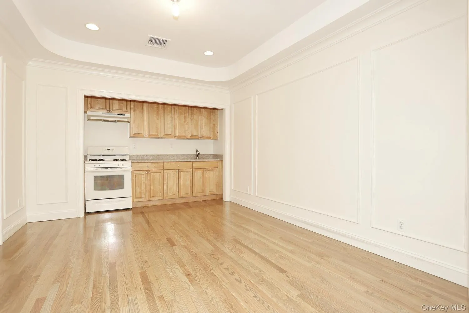 122 Bates Drive, Ramapo, NY, 7 Bedrooms Bedrooms, 16 Rooms Rooms,4 BathroomsBathrooms,Residential,For Rent,Bates,0,1036938 122 Bates Drive, Ramapo, NY, 7 Bedrooms Bedrooms, 16 Rooms Rooms,4 BathroomsBathrooms,Residential,For Rent,Bates,0,1036938