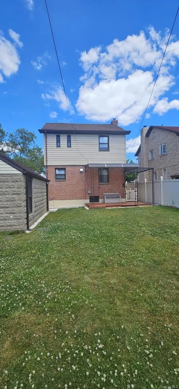 6914 179th Street, New York, NY, 3 Bedrooms Bedrooms, 6 Rooms Rooms,1 BathroomBathrooms,Residential Lease,For Rent,179th,0,1036941 6914 179th Street, New York, NY, 3 Bedrooms Bedrooms, 6 Rooms Rooms,1 BathroomBathrooms,Residential Lease,For Rent,179th,0,1036941