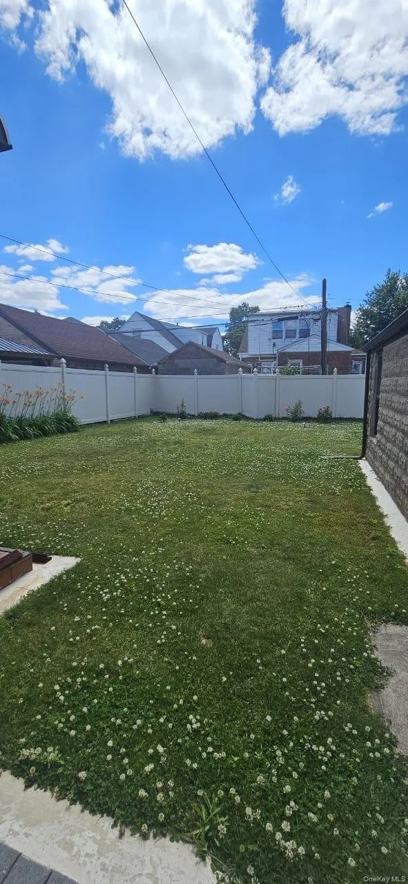 6914 179th Street, New York, NY, 3 Bedrooms Bedrooms, 6 Rooms Rooms,1 BathroomBathrooms,Residential Lease,For Rent,179th,0,1036941 6914 179th Street, New York, NY, 3 Bedrooms Bedrooms, 6 Rooms Rooms,1 BathroomBathrooms,Residential Lease,For Rent,179th,0,1036941