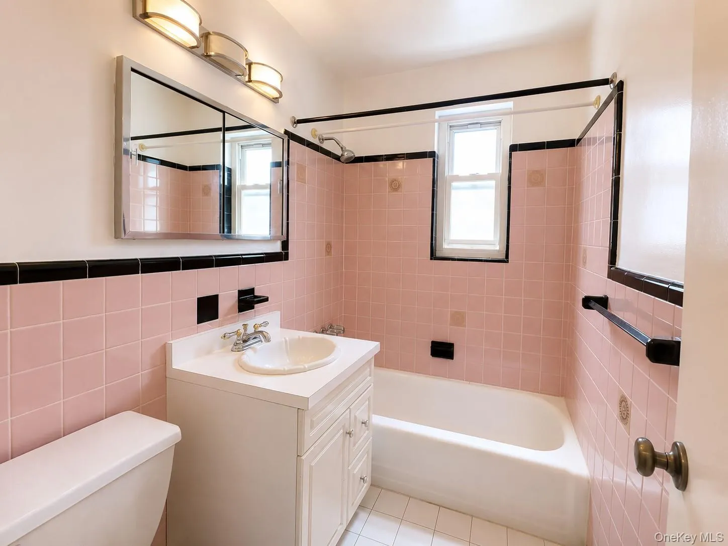 15-98 212 Street, New York, NY, 1 Bedroom Bedrooms, 4 Rooms Rooms,1 BathroomBathrooms,Residential,For Rent,212,0,1036942 15-98 212 Street, New York, NY, 1 Bedroom Bedrooms, 4 Rooms Rooms,1 BathroomBathrooms,Residential,For Rent,212,0,1036942