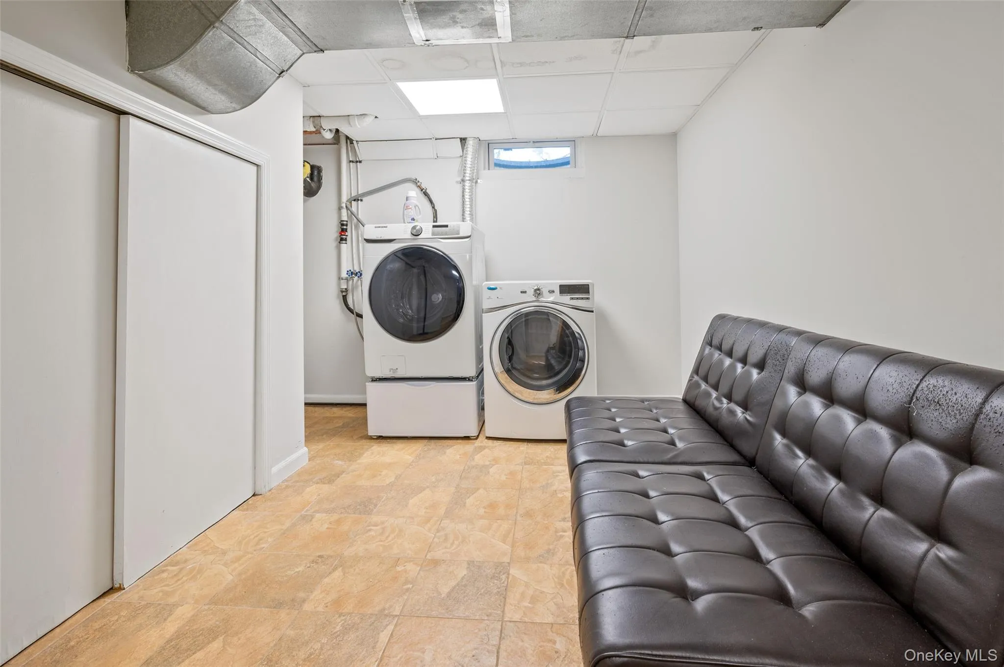 49 Canoe Place, Southampton, NY, 1 Bedroom Bedrooms, 3 Rooms Rooms,1 BathroomBathrooms,Residential,For Rent,Canoe,0,1036951 49 Canoe Place, Southampton, NY, 1 Bedroom Bedrooms, 3 Rooms Rooms,1 BathroomBathrooms,Residential,For Rent,Canoe,0,1036951