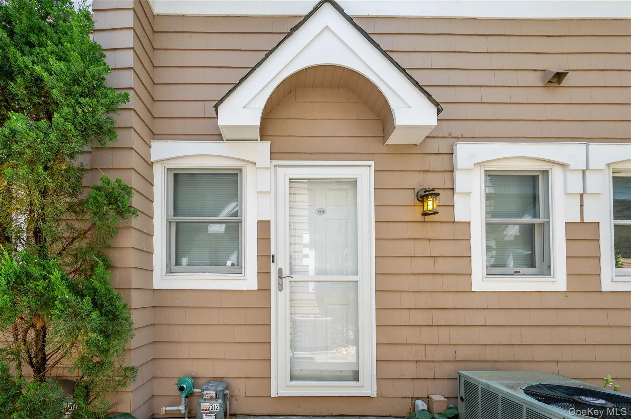 49 Canoe Place, Southampton, NY, 1 Bedroom Bedrooms, 3 Rooms Rooms,1 BathroomBathrooms,Residential,For Rent,Canoe,0,1036951 49 Canoe Place, Southampton, NY, 1 Bedroom Bedrooms, 3 Rooms Rooms,1 BathroomBathrooms,Residential,For Rent,Canoe,0,1036951
