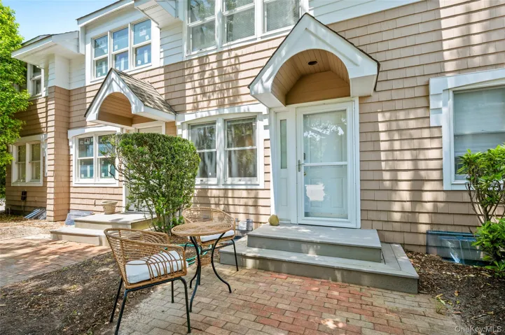 49 Canoe Place, Southampton, New York 11946