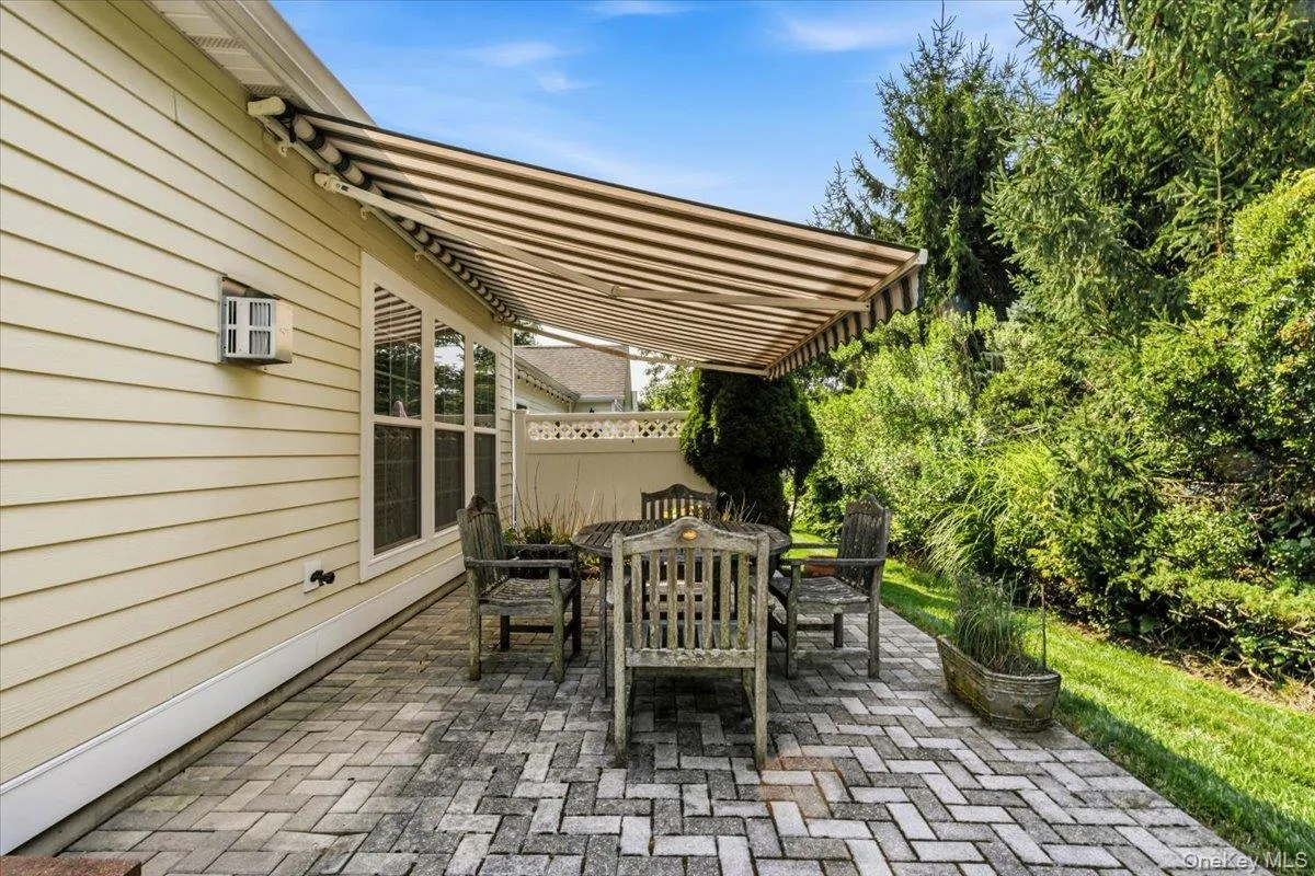 179 Carly Lane, Southampton, NY, 2 Bedrooms Bedrooms, 11 Rooms Rooms,2 BathroomsBathrooms,Residential,For Rent,Carly,0,1036953 179 Carly Lane, Southampton, NY, 2 Bedrooms Bedrooms, 11 Rooms Rooms,2 BathroomsBathrooms,Residential,For Rent,Carly,0,1036953