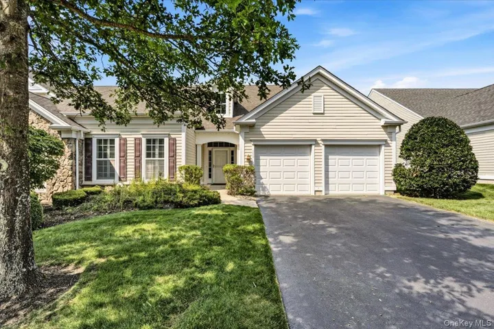 179 Carly Lane, Southampton, New York 11977