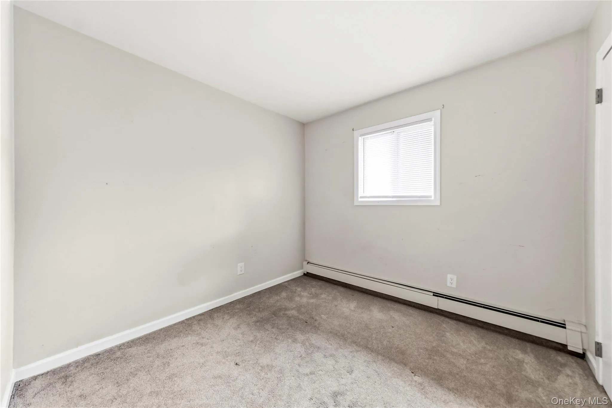 8 Roberts Street, Brookhaven, NY, 3 Bedrooms Bedrooms, 6 Rooms Rooms,1 BathroomBathrooms,Residential,For Rent,Roberts,0,1036960 8 Roberts Street, Brookhaven, NY, 3 Bedrooms Bedrooms, 6 Rooms Rooms,1 BathroomBathrooms,Residential,For Rent,Roberts,0,1036960