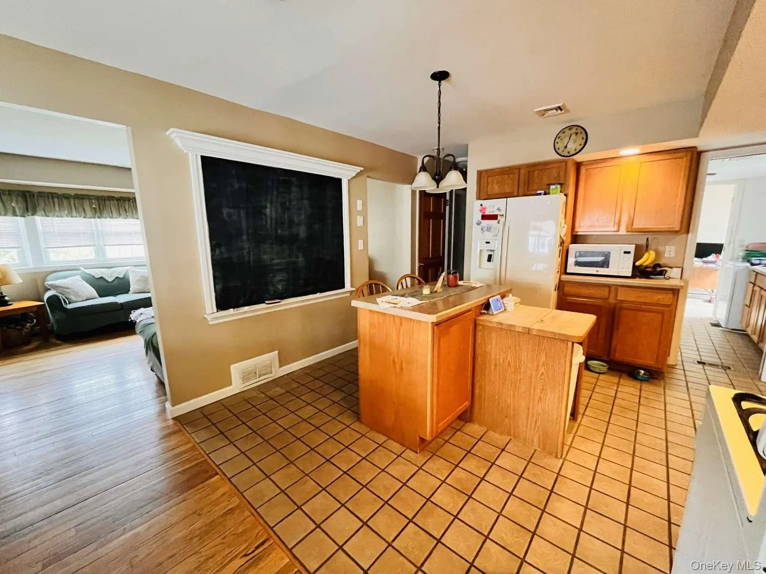 20 Neversink Drive, Newburgh (city), NY, 4 Bedrooms Bedrooms, 8 Rooms Rooms,2 BathroomsBathrooms,Residential,For Rent,Neversink,0,1036961 20 Neversink Drive, Newburgh (city), NY, 4 Bedrooms Bedrooms, 8 Rooms Rooms,2 BathroomsBathrooms,Residential,For Rent,Neversink,0,1036961