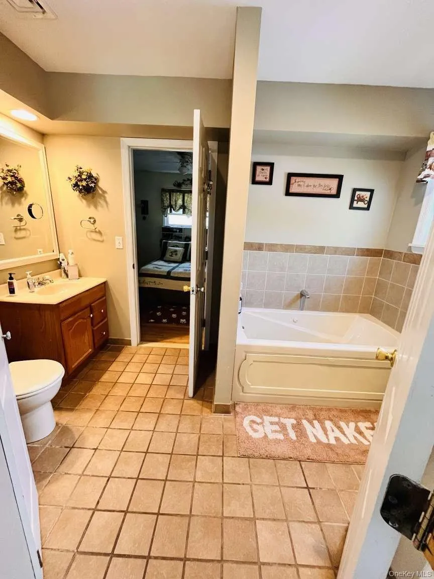 20 Neversink Drive, Newburgh (city), NY, 4 Bedrooms Bedrooms, 8 Rooms Rooms,2 BathroomsBathrooms,Residential,For Rent,Neversink,0,1036961 20 Neversink Drive, Newburgh (city), NY, 4 Bedrooms Bedrooms, 8 Rooms Rooms,2 BathroomsBathrooms,Residential,For Rent,Neversink,0,1036961