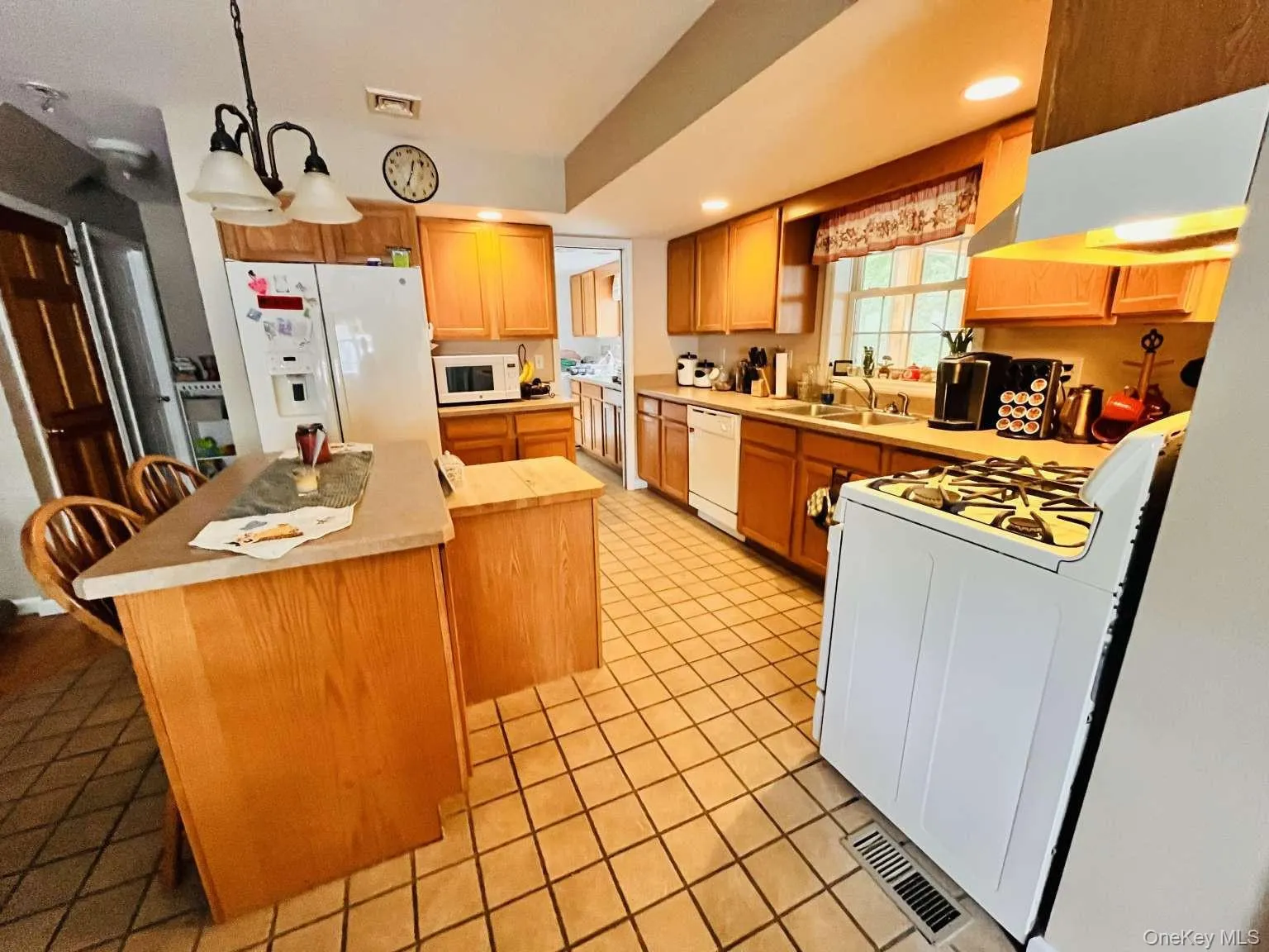 20 Neversink Drive, Newburgh (city), NY, 4 Bedrooms Bedrooms, 8 Rooms Rooms,2 BathroomsBathrooms,Residential,For Rent,Neversink,0,1036961 20 Neversink Drive, Newburgh (city), NY, 4 Bedrooms Bedrooms, 8 Rooms Rooms,2 BathroomsBathrooms,Residential,For Rent,Neversink,0,1036961