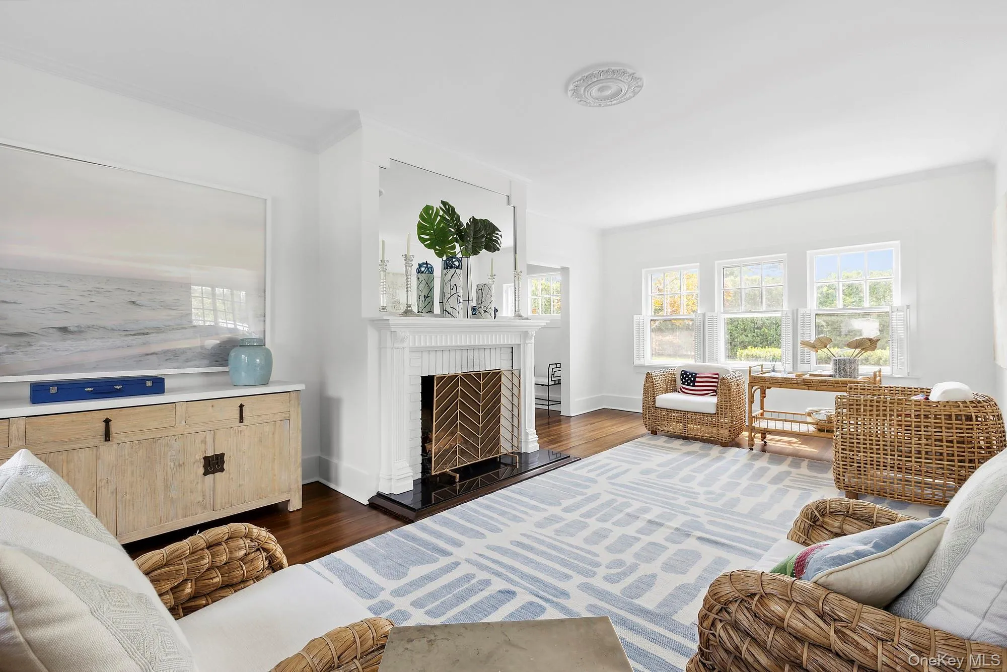 1 Bishop Avenue, Southampton, NY, 4 Bedrooms Bedrooms, 8 Rooms Rooms,3 BathroomsBathrooms,Residential Lease,For Rent,Bishop,0,1036962 1 Bishop Avenue, Southampton, NY, 4 Bedrooms Bedrooms, 8 Rooms Rooms,3 BathroomsBathrooms,Residential Lease,For Rent,Bishop,0,1036962