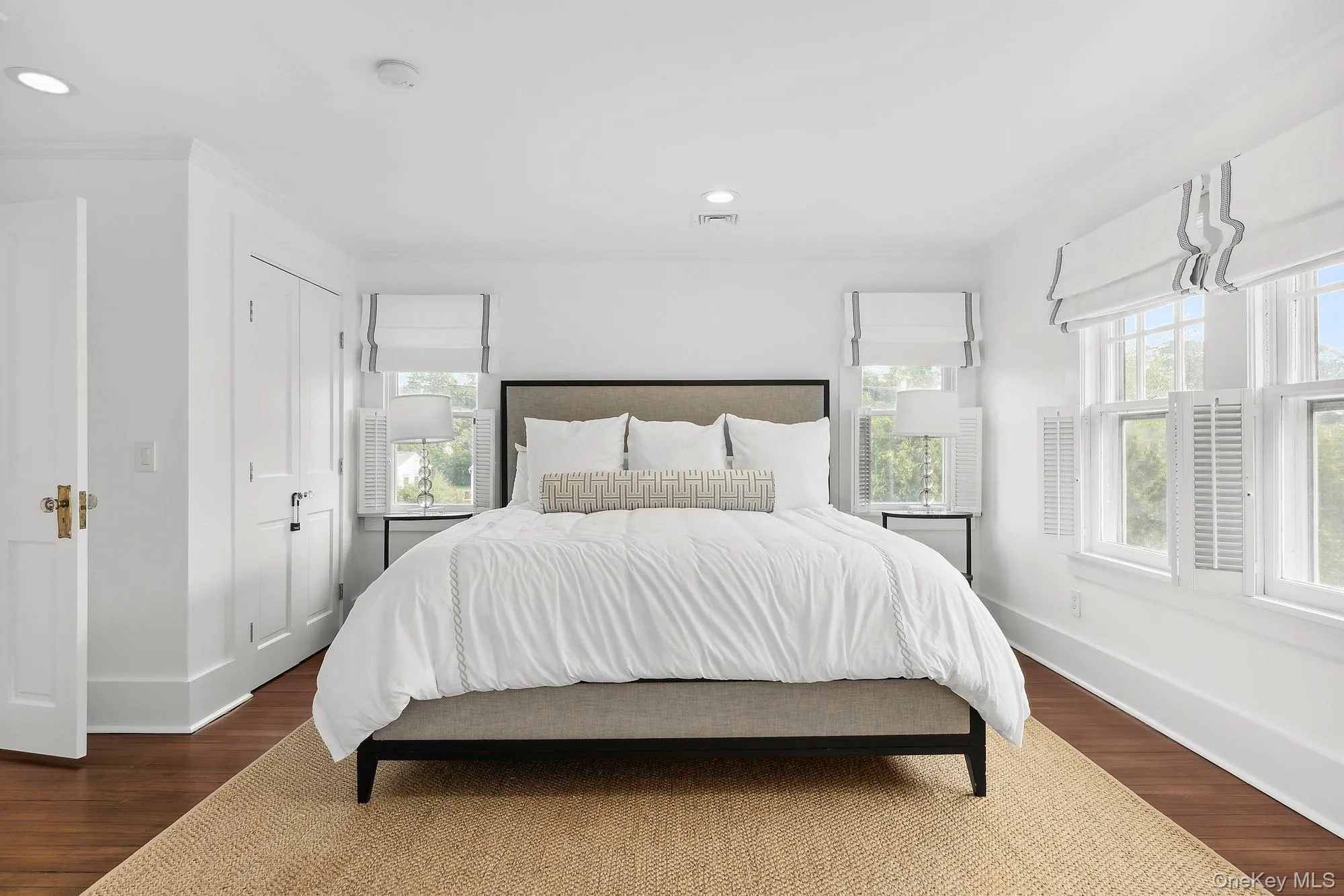 1 Bishop Avenue, Southampton, NY, 4 Bedrooms Bedrooms, 8 Rooms Rooms,3 BathroomsBathrooms,Residential Lease,For Rent,Bishop,0,1036962 1 Bishop Avenue, Southampton, NY, 4 Bedrooms Bedrooms, 8 Rooms Rooms,3 BathroomsBathrooms,Residential Lease,For Rent,Bishop,0,1036962