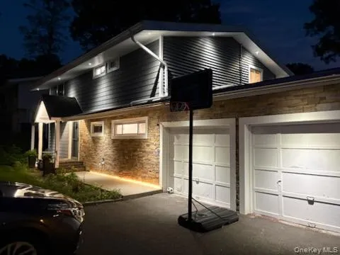 28 Florida Avenue, Smithtown, NY, 4 Bedrooms Bedrooms, 7 Rooms Rooms,2 BathroomsBathrooms,Residential,For Rent,Florida,0,1036966 28 Florida Avenue, Smithtown, NY, 4 Bedrooms Bedrooms, 7 Rooms Rooms,2 BathroomsBathrooms,Residential,For Rent,Florida,0,1036966