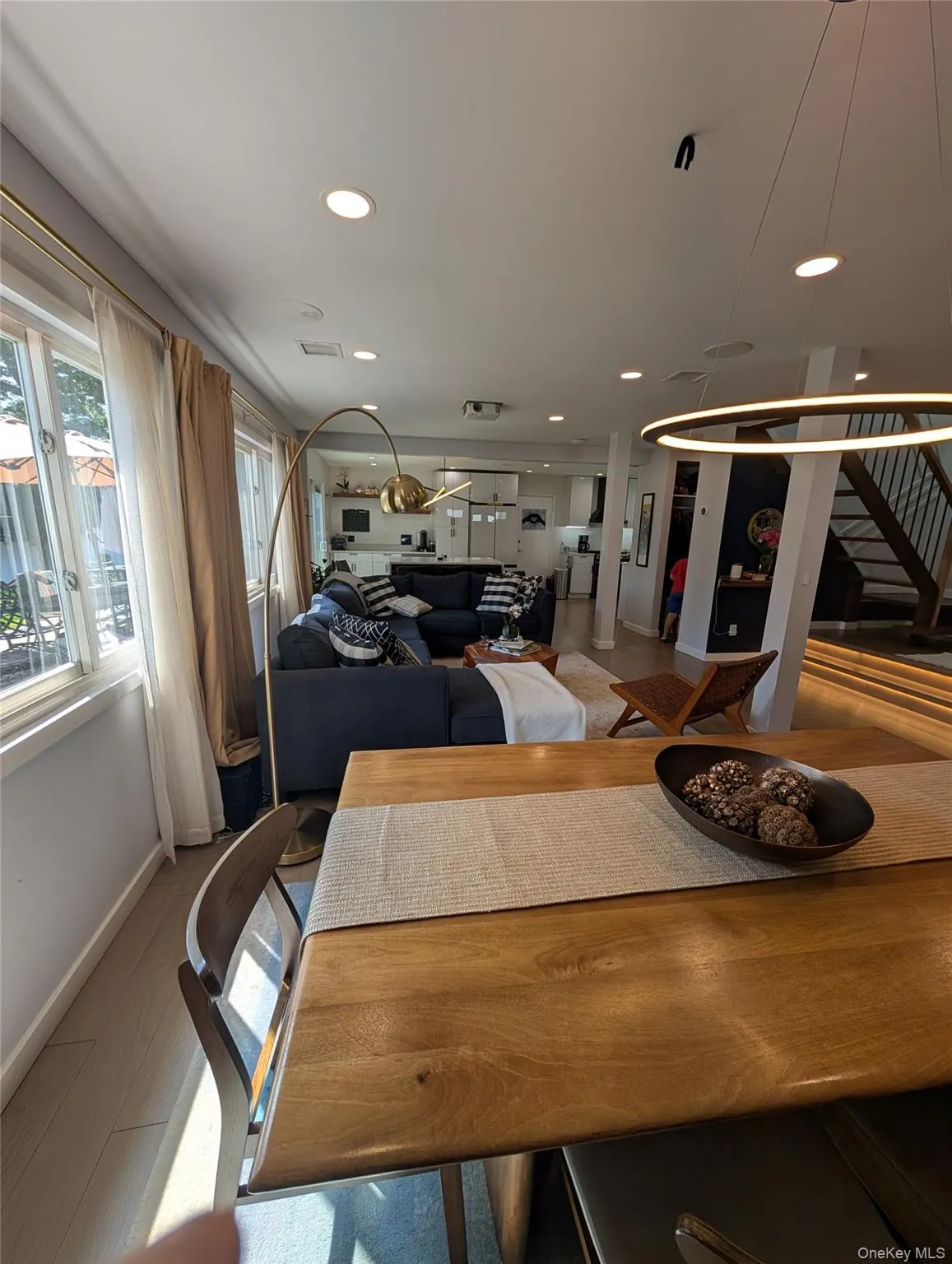 28 Florida Avenue, Smithtown, NY, 4 Bedrooms Bedrooms, 7 Rooms Rooms,2 BathroomsBathrooms,Residential,For Rent,Florida,0,1036966 28 Florida Avenue, Smithtown, NY, 4 Bedrooms Bedrooms, 7 Rooms Rooms,2 BathroomsBathrooms,Residential,For Rent,Florida,0,1036966