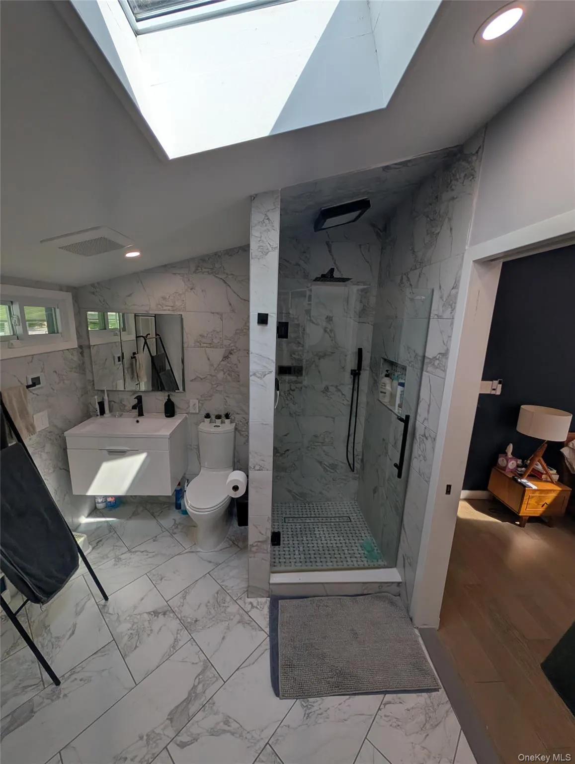 28 Florida Avenue, Smithtown, NY, 4 Bedrooms Bedrooms, 7 Rooms Rooms,2 BathroomsBathrooms,Residential,For Rent,Florida,0,1036966 28 Florida Avenue, Smithtown, NY, 4 Bedrooms Bedrooms, 7 Rooms Rooms,2 BathroomsBathrooms,Residential,For Rent,Florida,0,1036966