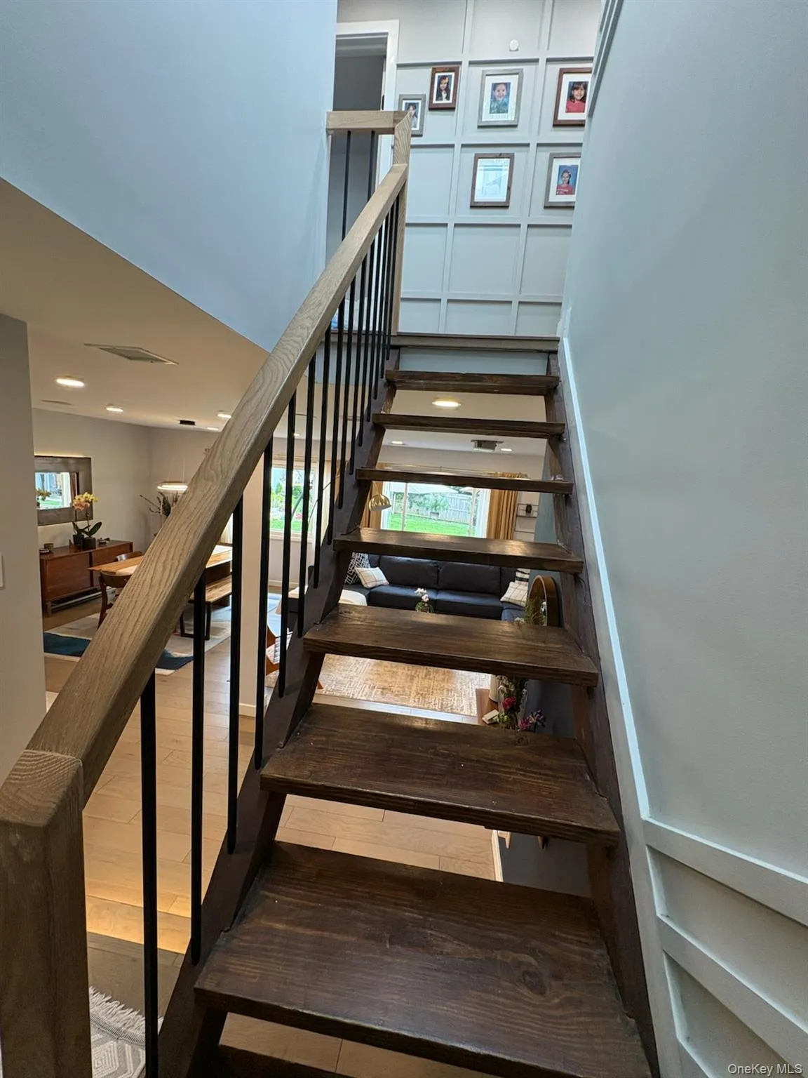 28 Florida Avenue, Smithtown, NY, 4 Bedrooms Bedrooms, 7 Rooms Rooms,2 BathroomsBathrooms,Residential,For Rent,Florida,0,1036966 28 Florida Avenue, Smithtown, NY, 4 Bedrooms Bedrooms, 7 Rooms Rooms,2 BathroomsBathrooms,Residential,For Rent,Florida,0,1036966