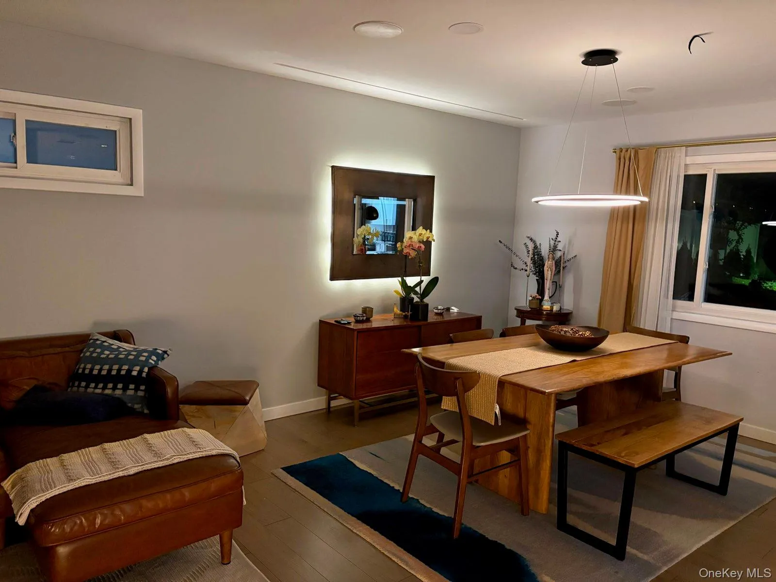 28 Florida Avenue, Smithtown, NY, 4 Bedrooms Bedrooms, 7 Rooms Rooms,2 BathroomsBathrooms,Residential,For Rent,Florida,0,1036966 28 Florida Avenue, Smithtown, NY, 4 Bedrooms Bedrooms, 7 Rooms Rooms,2 BathroomsBathrooms,Residential,For Rent,Florida,0,1036966