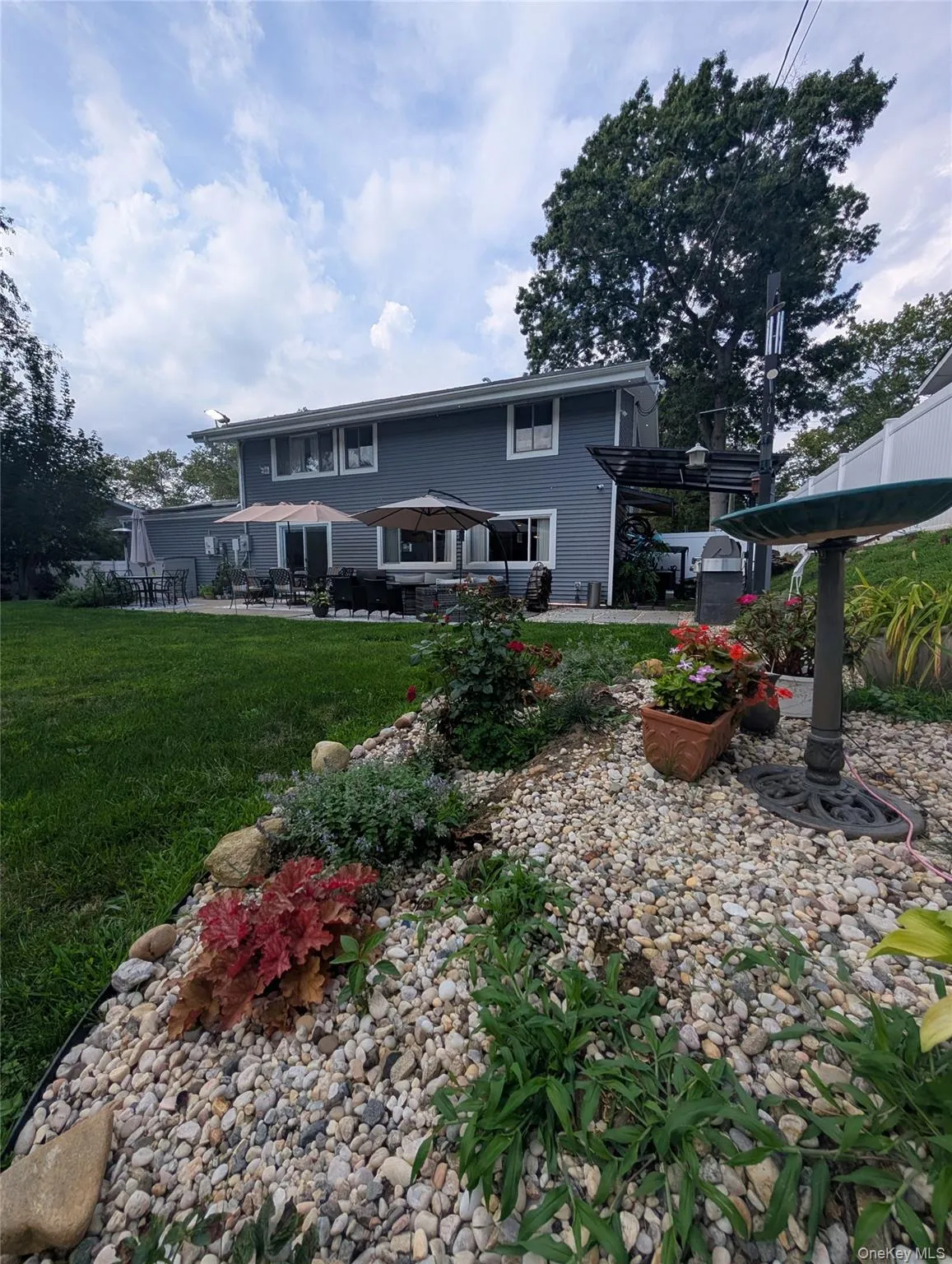 28 Florida Avenue, Smithtown, NY, 4 Bedrooms Bedrooms, 7 Rooms Rooms,2 BathroomsBathrooms,Residential,For Rent,Florida,0,1036966 28 Florida Avenue, Smithtown, NY, 4 Bedrooms Bedrooms, 7 Rooms Rooms,2 BathroomsBathrooms,Residential,For Rent,Florida,0,1036966
