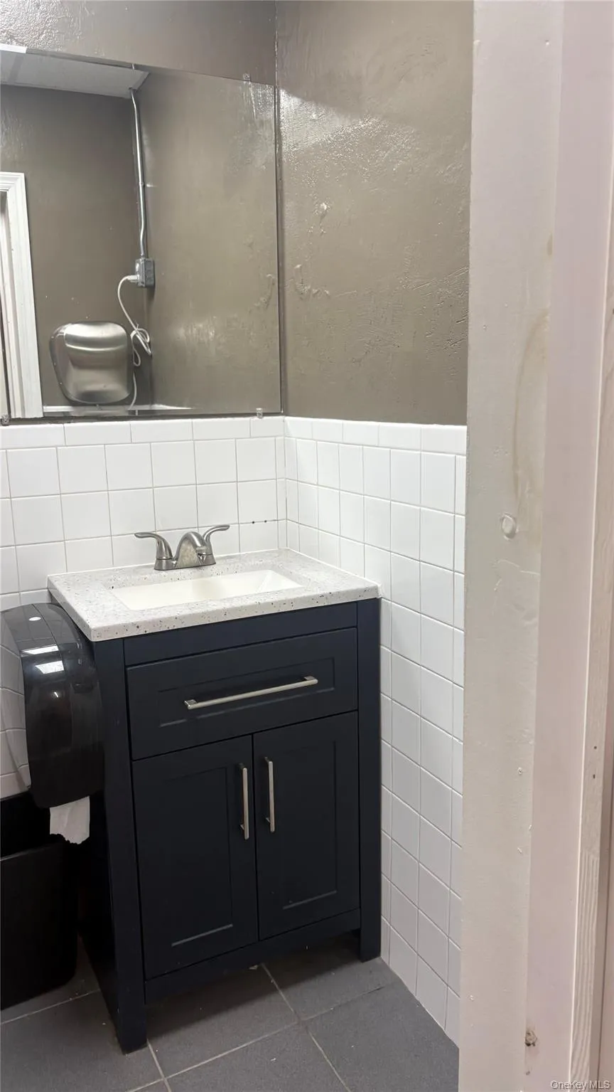 102-11 159th Road, New York, NY, ,Commercial Lease,For Rent,159th,0,1036968 102-11 159th Road, New York, NY, ,Commercial Lease,For Rent,159th,0,1036968
