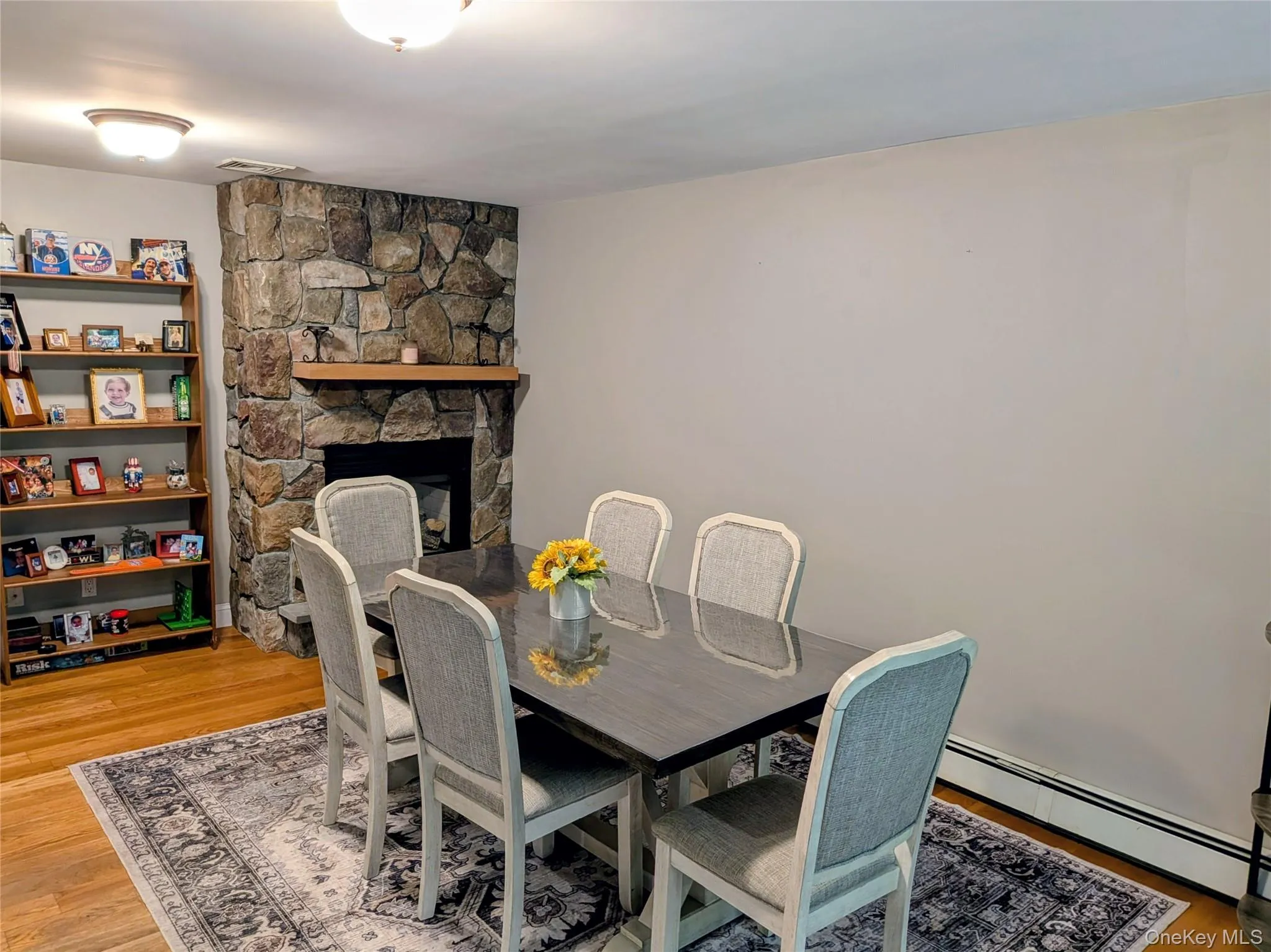 149 Grassy Pond Drive, Smithtown, NY, 3 Bedrooms Bedrooms, 8 Rooms Rooms,2 BathroomsBathrooms,Residential,For Rent,Grassy Pond,0,1036970 149 Grassy Pond Drive, Smithtown, NY, 3 Bedrooms Bedrooms, 8 Rooms Rooms,2 BathroomsBathrooms,Residential,For Rent,Grassy Pond,0,1036970