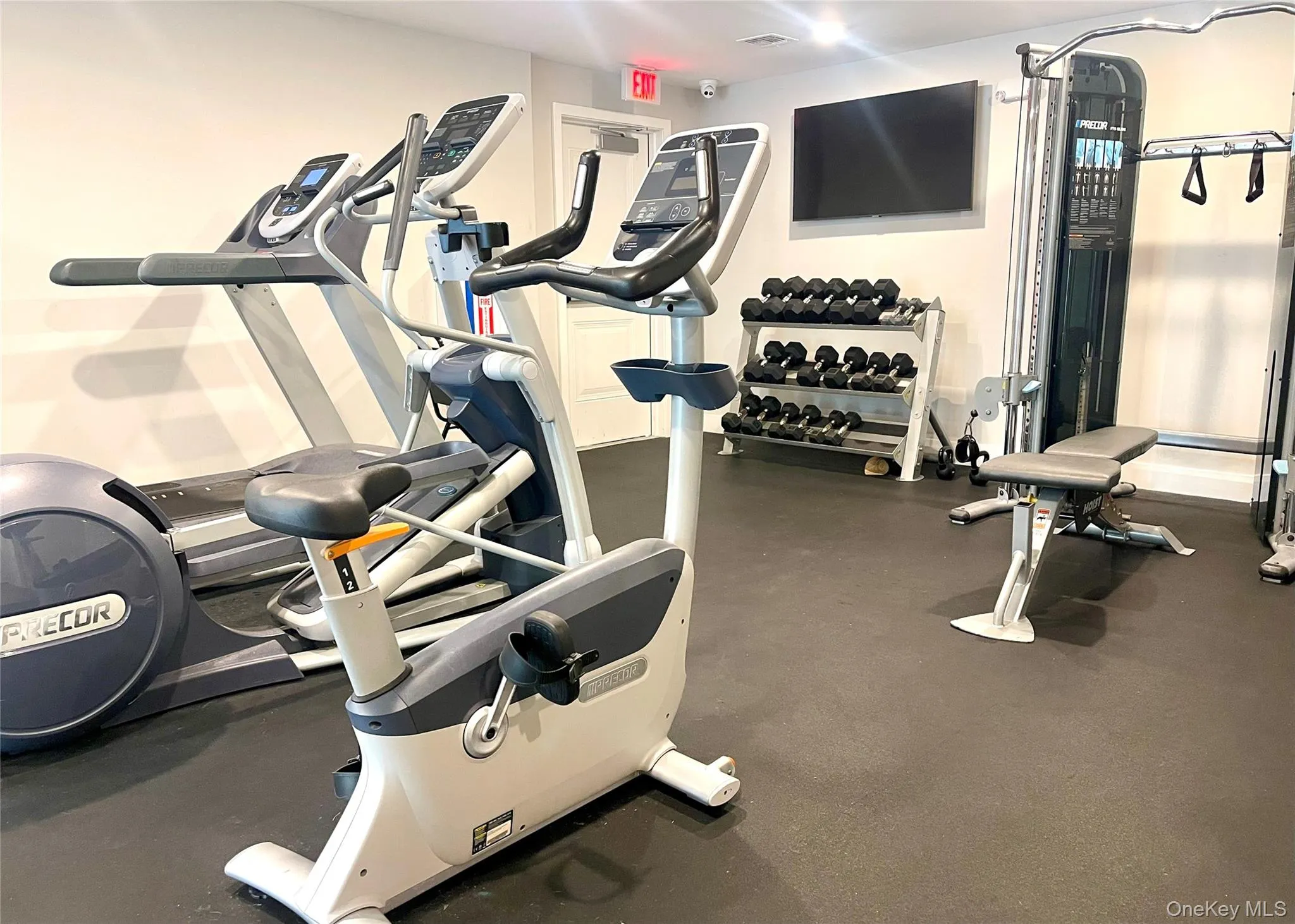 221 Eastview Drive, Islip, NY, 2 Bedroom Bedrooms, 5 Room Rooms,2 BathroomBathrooms,Residential Lease,For Rent,Eastview,0,1036972 221 Eastview Drive, Islip, NY, 2 Bedroom Bedrooms, 5 Room Rooms,2 BathroomBathrooms,Residential Lease,For Rent,Eastview,0,1036972