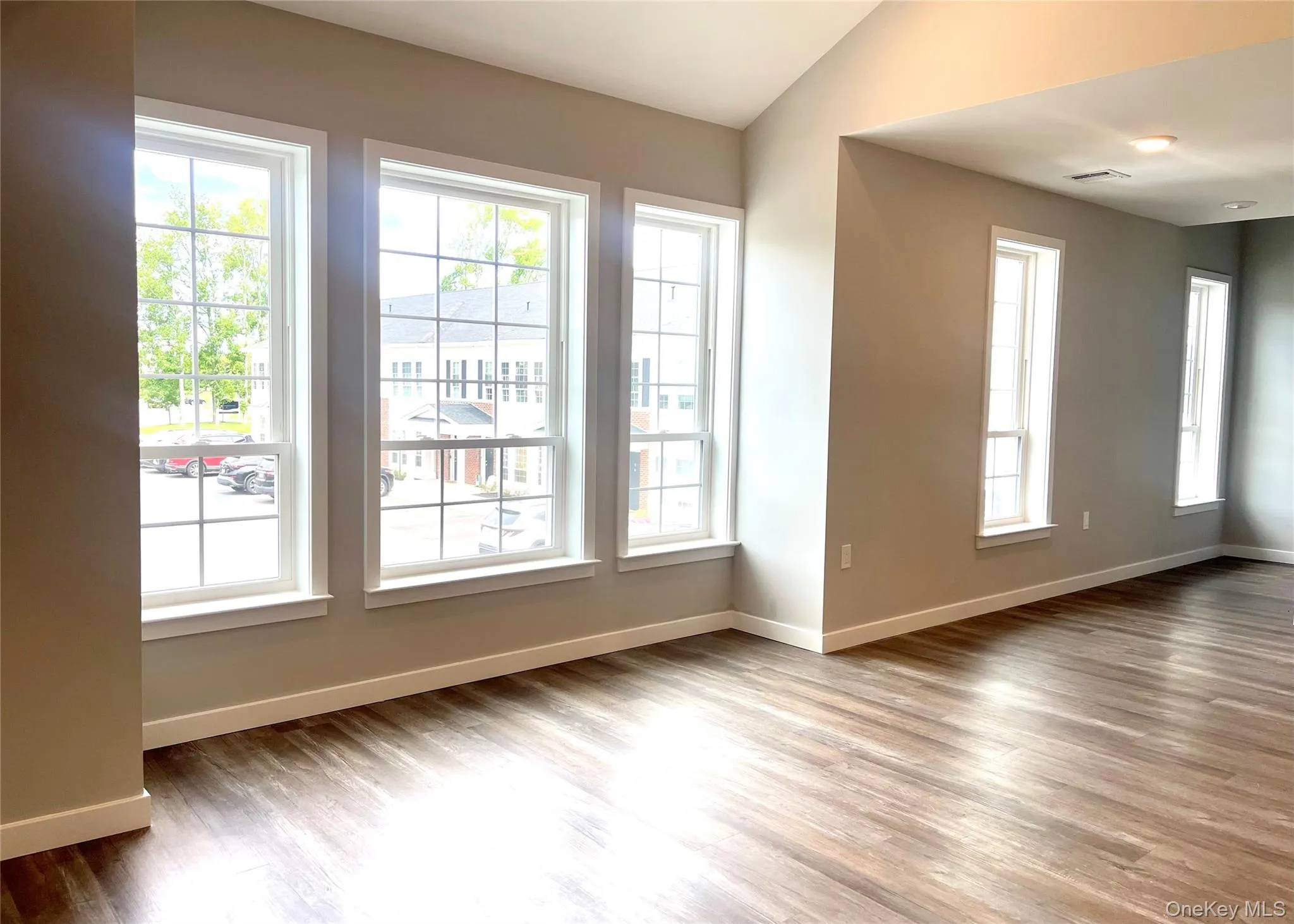 221 Eastview Drive, Islip, NY, 2 Bedroom Bedrooms, 5 Room Rooms,2 BathroomBathrooms,Residential Lease,For Rent,Eastview,0,1036972 221 Eastview Drive, Islip, NY, 2 Bedroom Bedrooms, 5 Room Rooms,2 BathroomBathrooms,Residential Lease,For Rent,Eastview,0,1036972