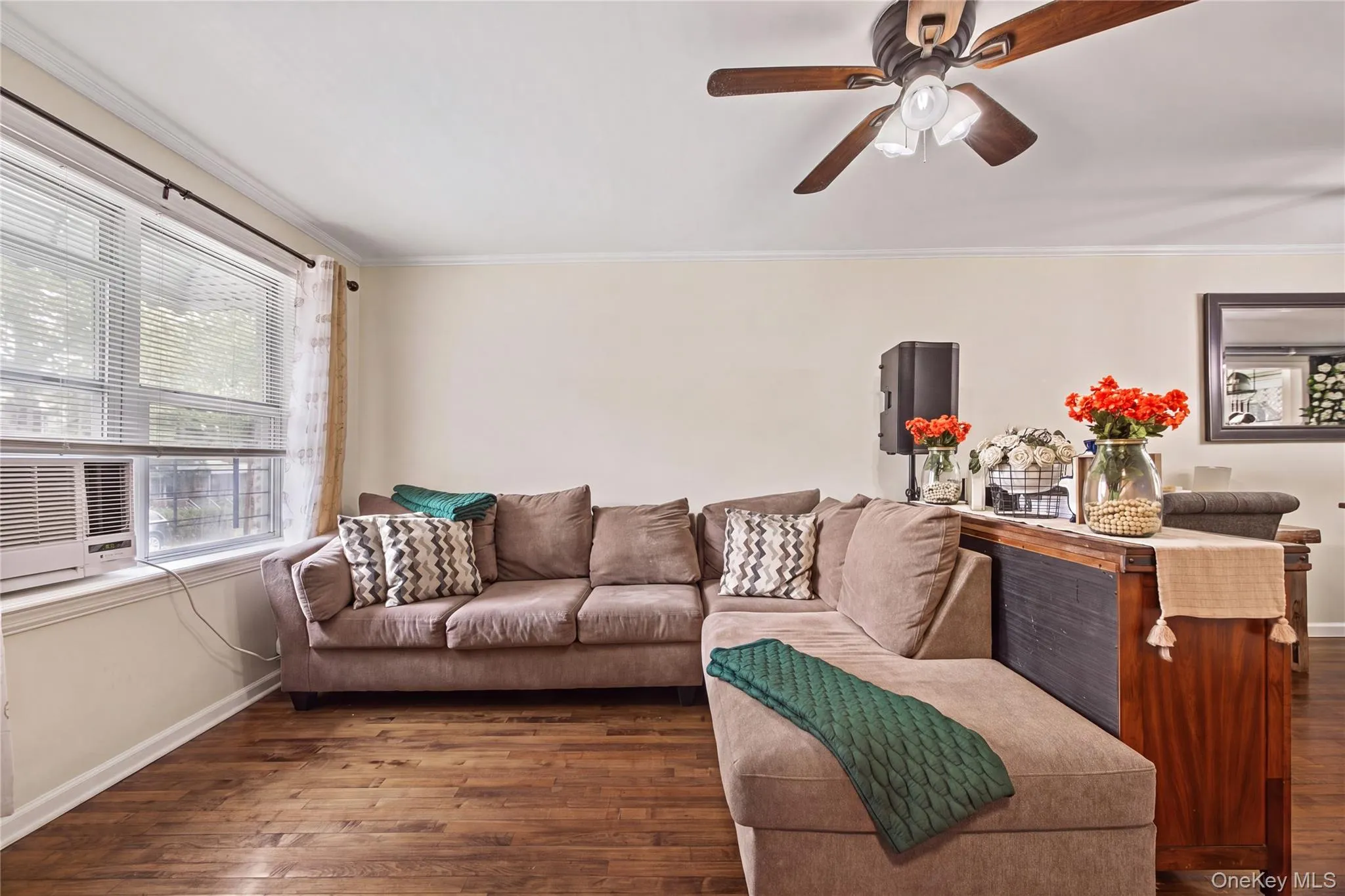 3243 Corsa Avenue, New York, NY, 3 Bedrooms Bedrooms, 8 Rooms Rooms,3 BathroomsBathrooms,Residential,For Rent,Corsa,0,1036973 3243 Corsa Avenue, New York, NY, 3 Bedrooms Bedrooms, 8 Rooms Rooms,3 BathroomsBathrooms,Residential,For Rent,Corsa,0,1036973