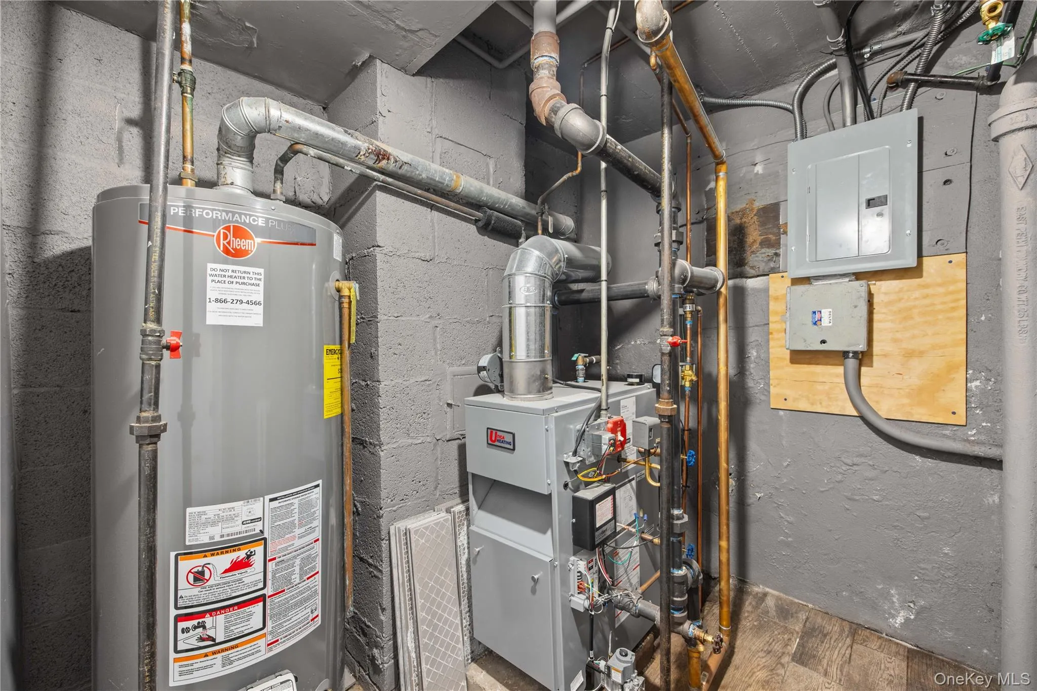 Boiler view and hot-water tank view-Electrical panel view Boiler view and hot-water tank view-Electrical panel view
