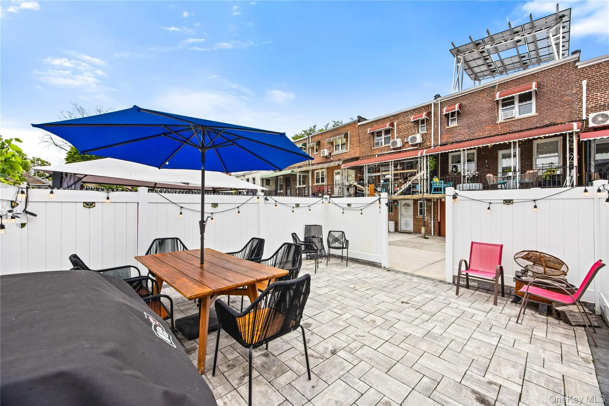 Full enclosed backyard- Full enclosed backyard-