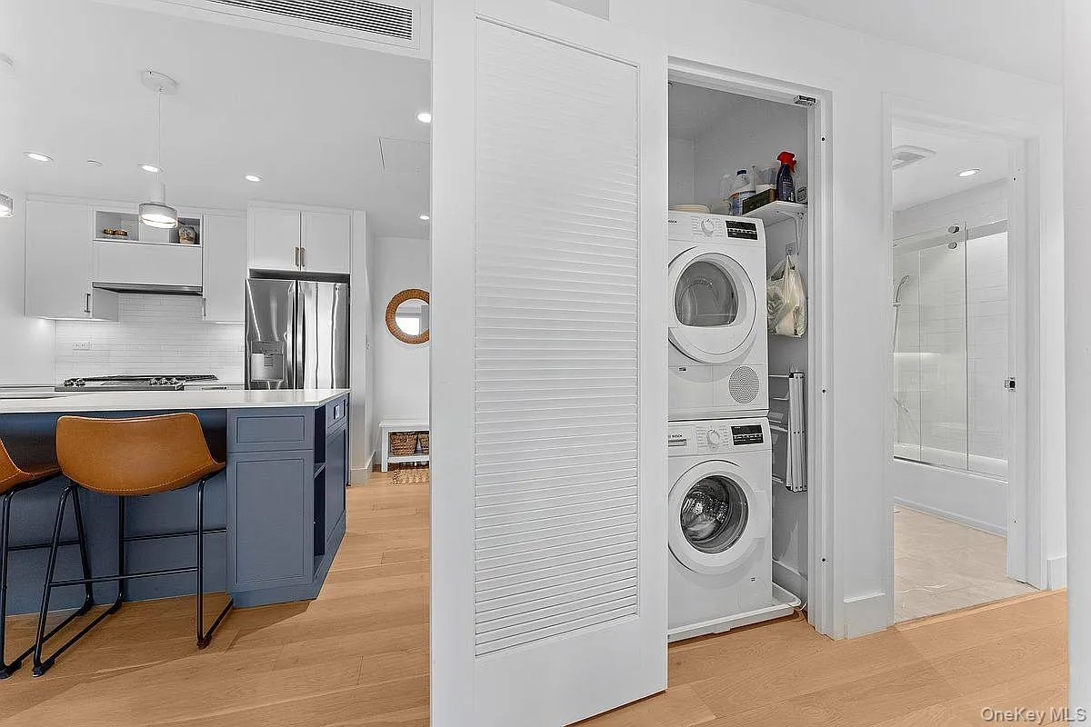 133 Beach 116th Street, New York, NY, 2 Bedrooms Bedrooms, 5 Rooms Rooms,2 BathroomsBathrooms,Residential Lease,For Rent,Beach 116th,0,1036974 133 Beach 116th Street, New York, NY, 2 Bedrooms Bedrooms, 5 Rooms Rooms,2 BathroomsBathrooms,Residential Lease,For Rent,Beach 116th,0,1036974