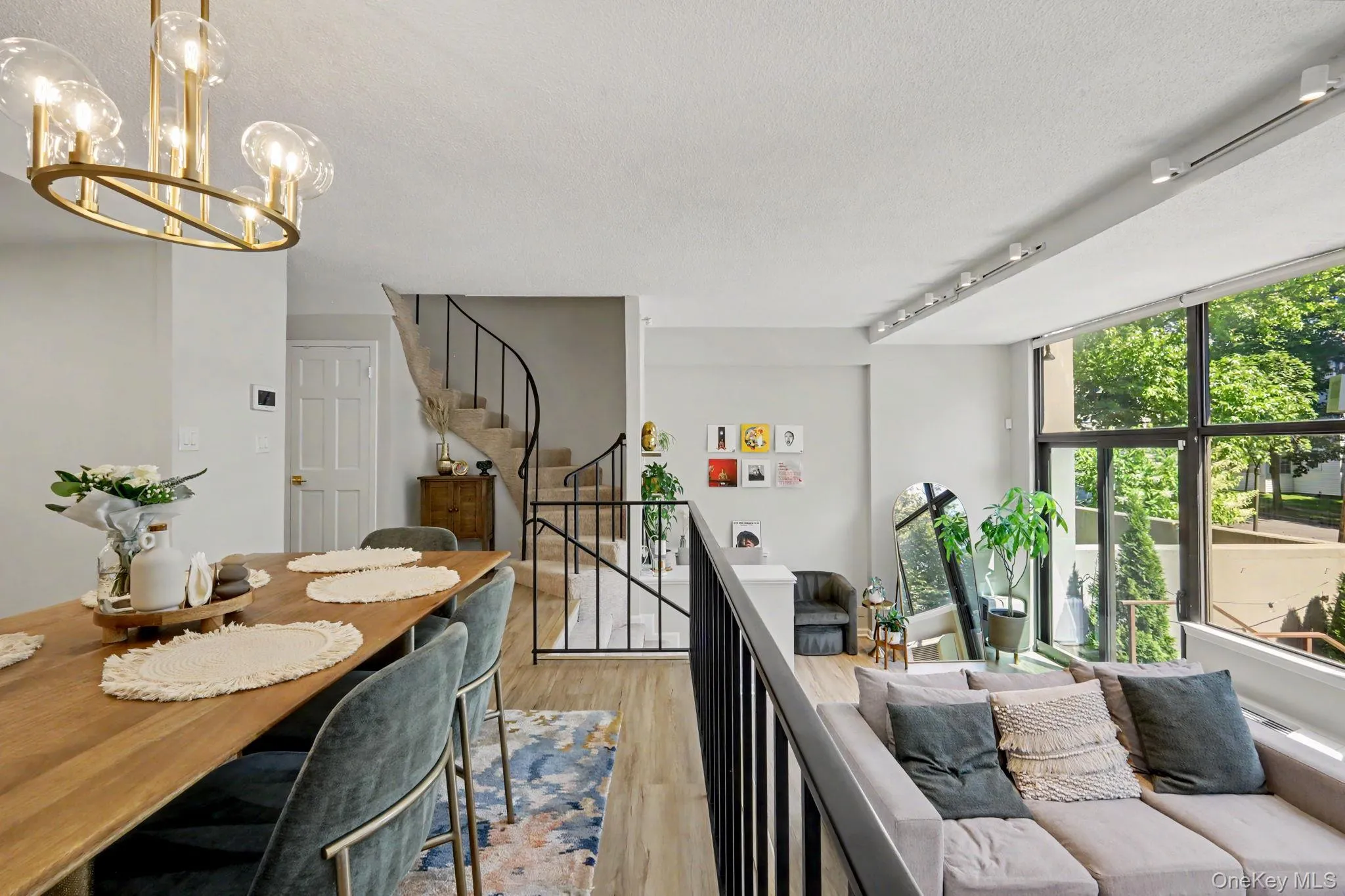 No matter where you are on the main level, you remain connected to the heart of the home. No matter where you are on the main level, you remain connected to the heart of the home.
