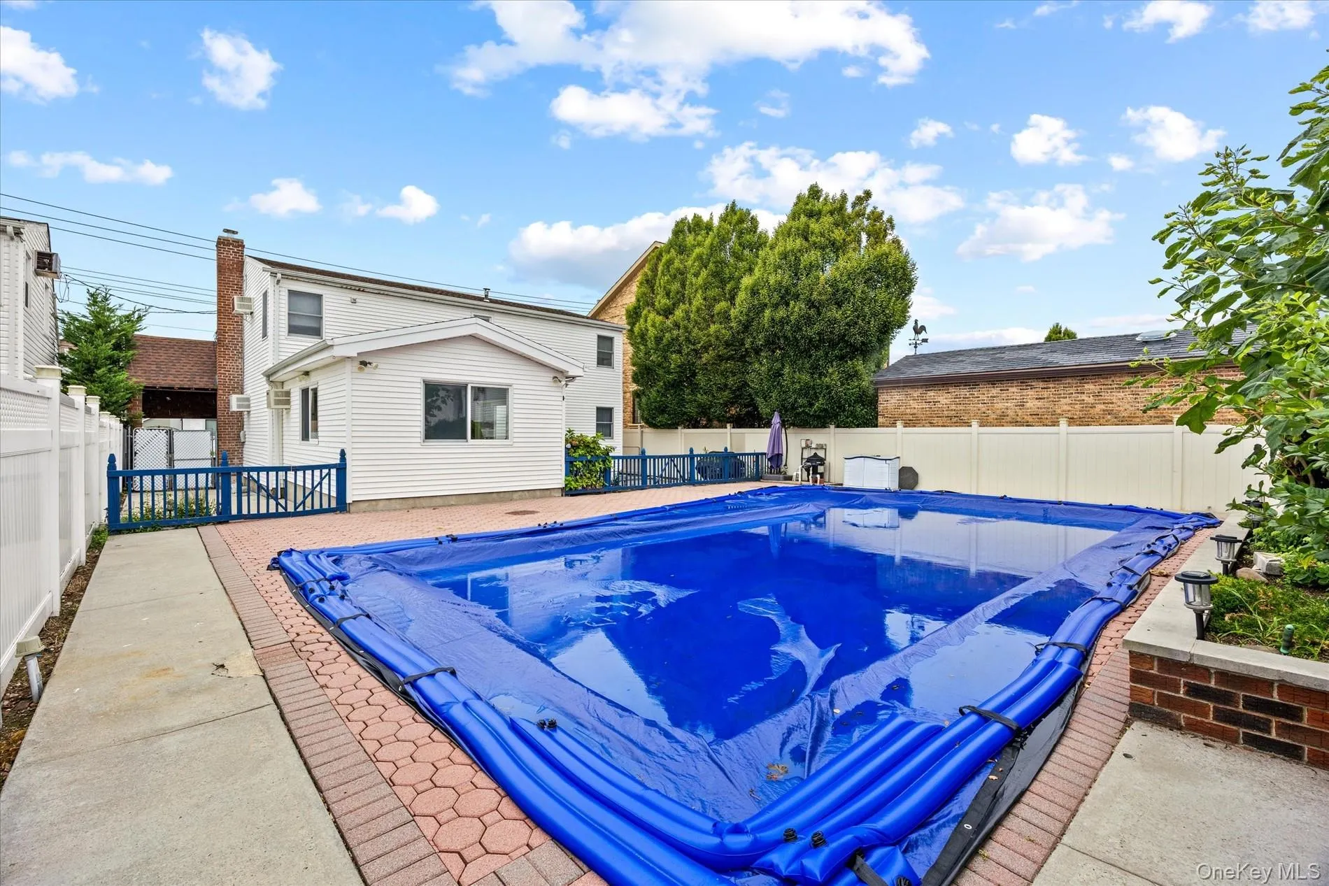 159-33 85th Street, New York, NY, 4 Bedrooms Bedrooms, 7 Rooms Rooms,3 BathroomsBathrooms,Residential,For Rent,85th,0,1036977 159-33 85th Street, New York, NY, 4 Bedrooms Bedrooms, 7 Rooms Rooms,3 BathroomsBathrooms,Residential,For Rent,85th,0,1036977