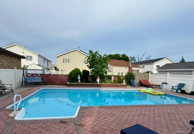 159-33 85th Street, New York, NY, 4 Bedrooms Bedrooms, 7 Rooms Rooms,3 BathroomsBathrooms,Residential,For Rent,85th,0,1036977 159-33 85th Street, New York, NY, 4 Bedrooms Bedrooms, 7 Rooms Rooms,3 BathroomsBathrooms,Residential,For Rent,85th,0,1036977