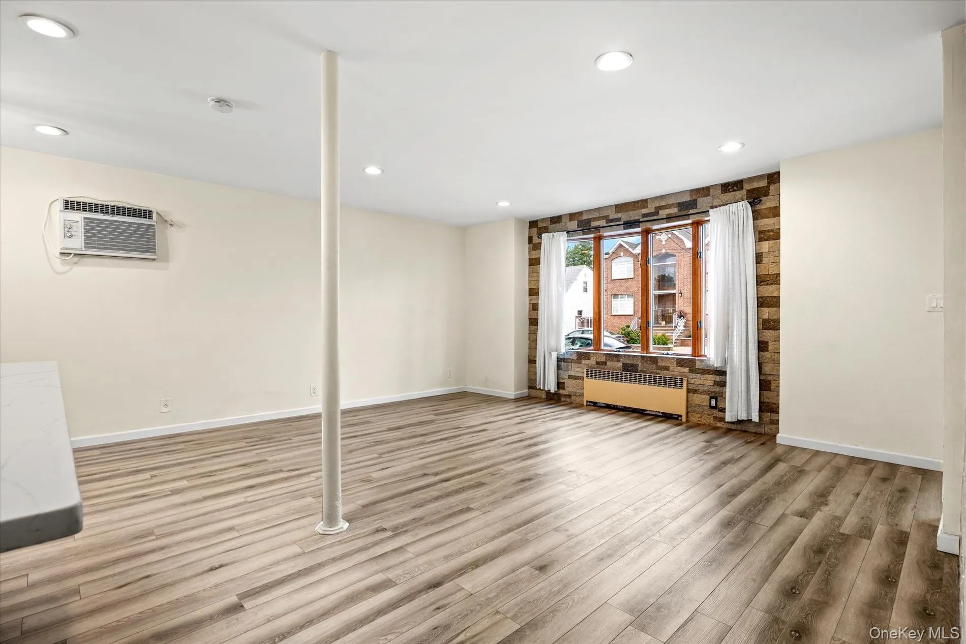 159-33 85th Street, New York, NY, 4 Bedrooms Bedrooms, 7 Rooms Rooms,3 BathroomsBathrooms,Residential,For Rent,85th,0,1036977 159-33 85th Street, New York, NY, 4 Bedrooms Bedrooms, 7 Rooms Rooms,3 BathroomsBathrooms,Residential,For Rent,85th,0,1036977