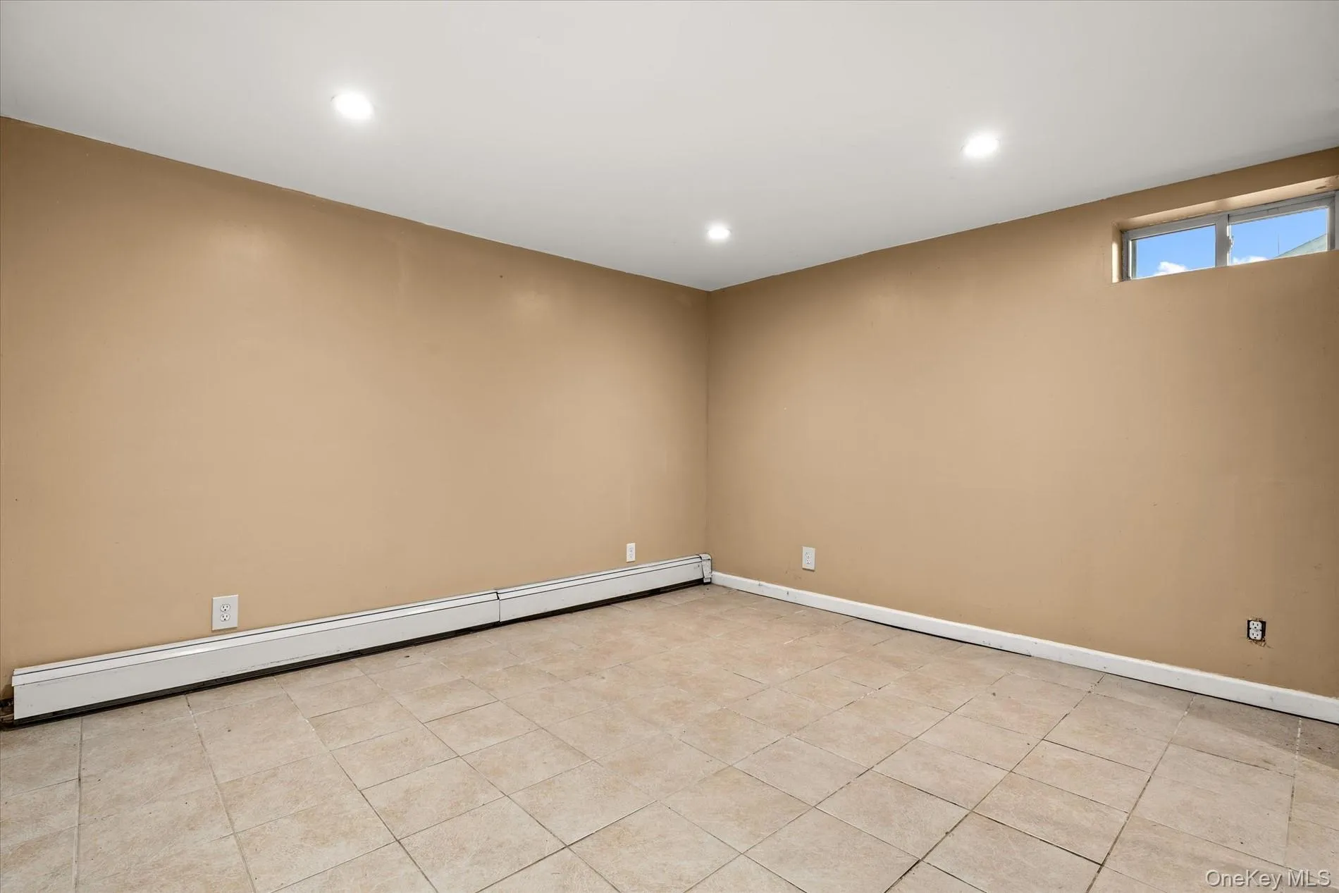 159-33 85th Street, New York, NY, 4 Bedrooms Bedrooms, 7 Rooms Rooms,3 BathroomsBathrooms,Residential,For Rent,85th,0,1036977 159-33 85th Street, New York, NY, 4 Bedrooms Bedrooms, 7 Rooms Rooms,3 BathroomsBathrooms,Residential,For Rent,85th,0,1036977