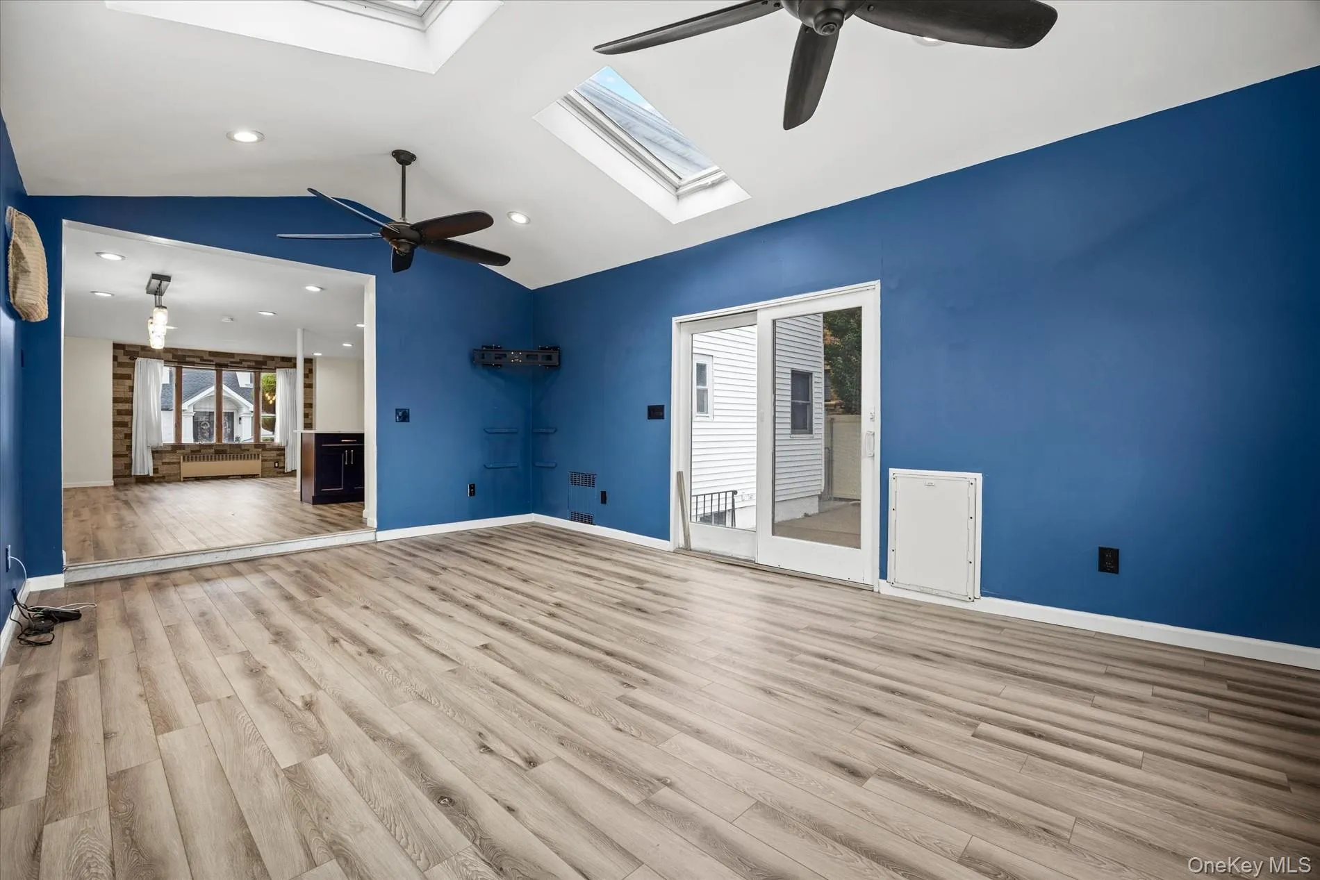 159-33 85th Street, New York, NY, 4 Bedrooms Bedrooms, 7 Rooms Rooms,3 BathroomsBathrooms,Residential,For Rent,85th,0,1036977 159-33 85th Street, New York, NY, 4 Bedrooms Bedrooms, 7 Rooms Rooms,3 BathroomsBathrooms,Residential,For Rent,85th,0,1036977