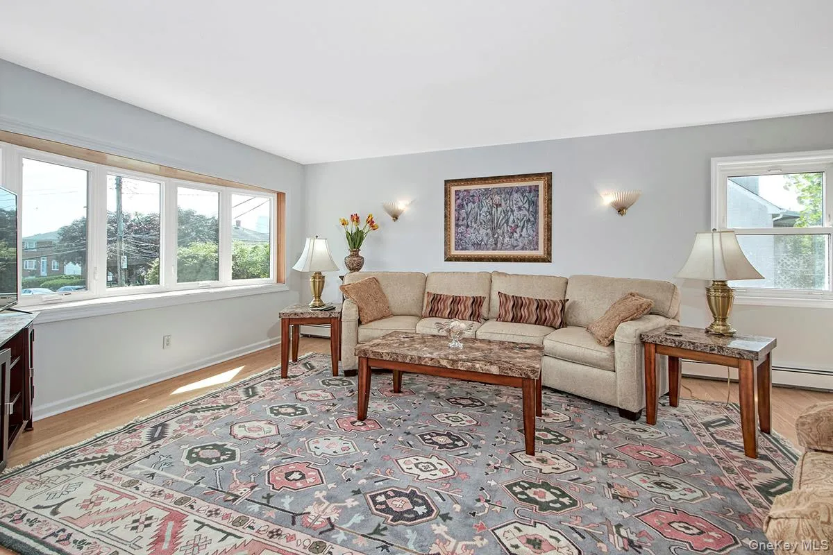 28 Beechwood Avenue, Harrison, NY, 3 Bedrooms Bedrooms, 7 Rooms Rooms,1 BathroomBathrooms,Residential Lease,For Rent,Beechwood,0,1036978 28 Beechwood Avenue, Harrison, NY, 3 Bedrooms Bedrooms, 7 Rooms Rooms,1 BathroomBathrooms,Residential Lease,For Rent,Beechwood,0,1036978