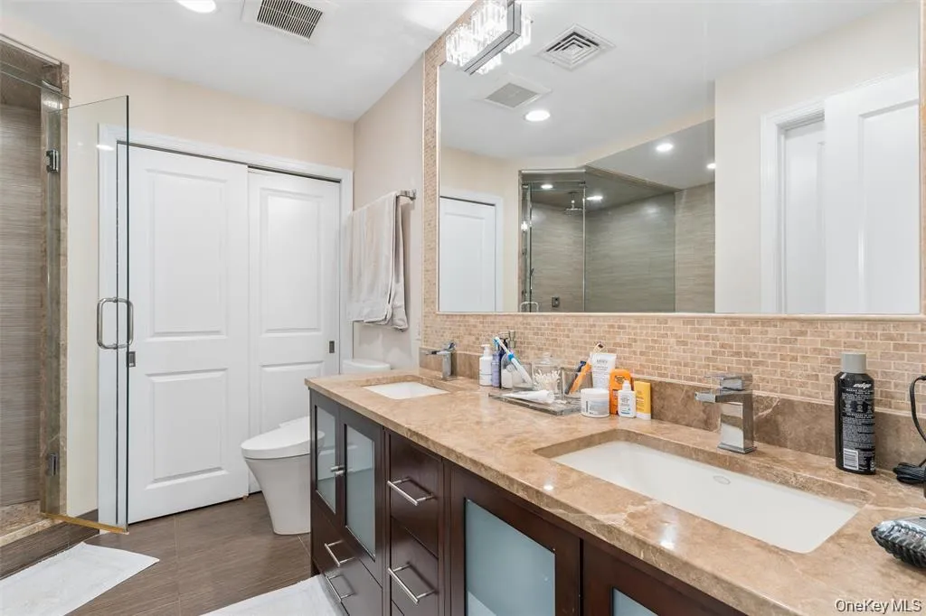 623 Oceanfront, Long Beach, NY, 3 Bedrooms Bedrooms, 7 Rooms Rooms,2 BathroomsBathrooms,Residential Lease,For Rent,Oceanfront,0,1036980 623 Oceanfront, Long Beach, NY, 3 Bedrooms Bedrooms, 7 Rooms Rooms,2 BathroomsBathrooms,Residential Lease,For Rent,Oceanfront,0,1036980