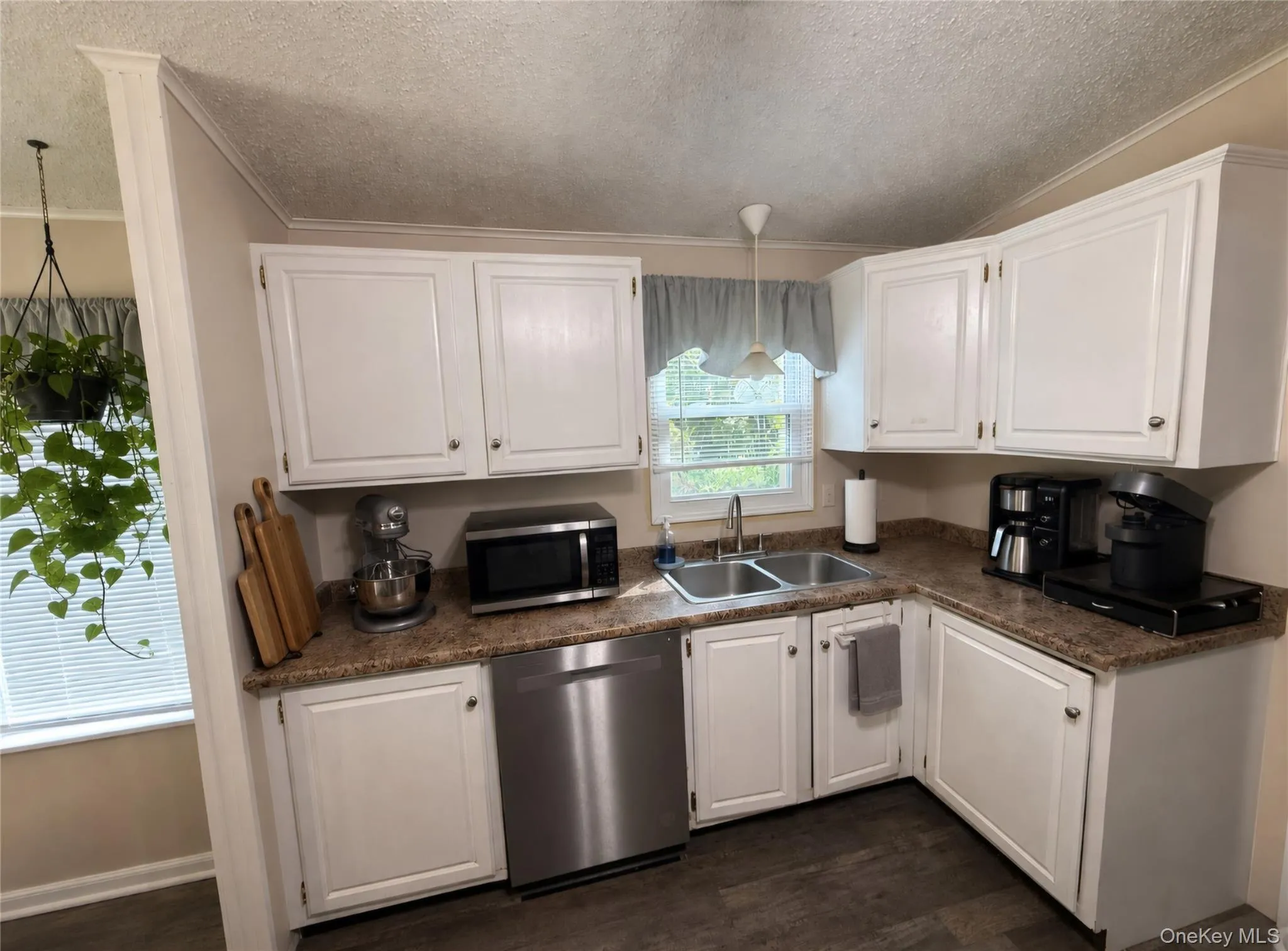 39 Depew Park, Plattekill, NY, 3 Bedrooms Bedrooms, 7 Rooms Rooms,2 BathroomsBathrooms,Residential,For Rent,Depew,0,1036982 39 Depew Park, Plattekill, NY, 3 Bedrooms Bedrooms, 7 Rooms Rooms,2 BathroomsBathrooms,Residential,For Rent,Depew,0,1036982