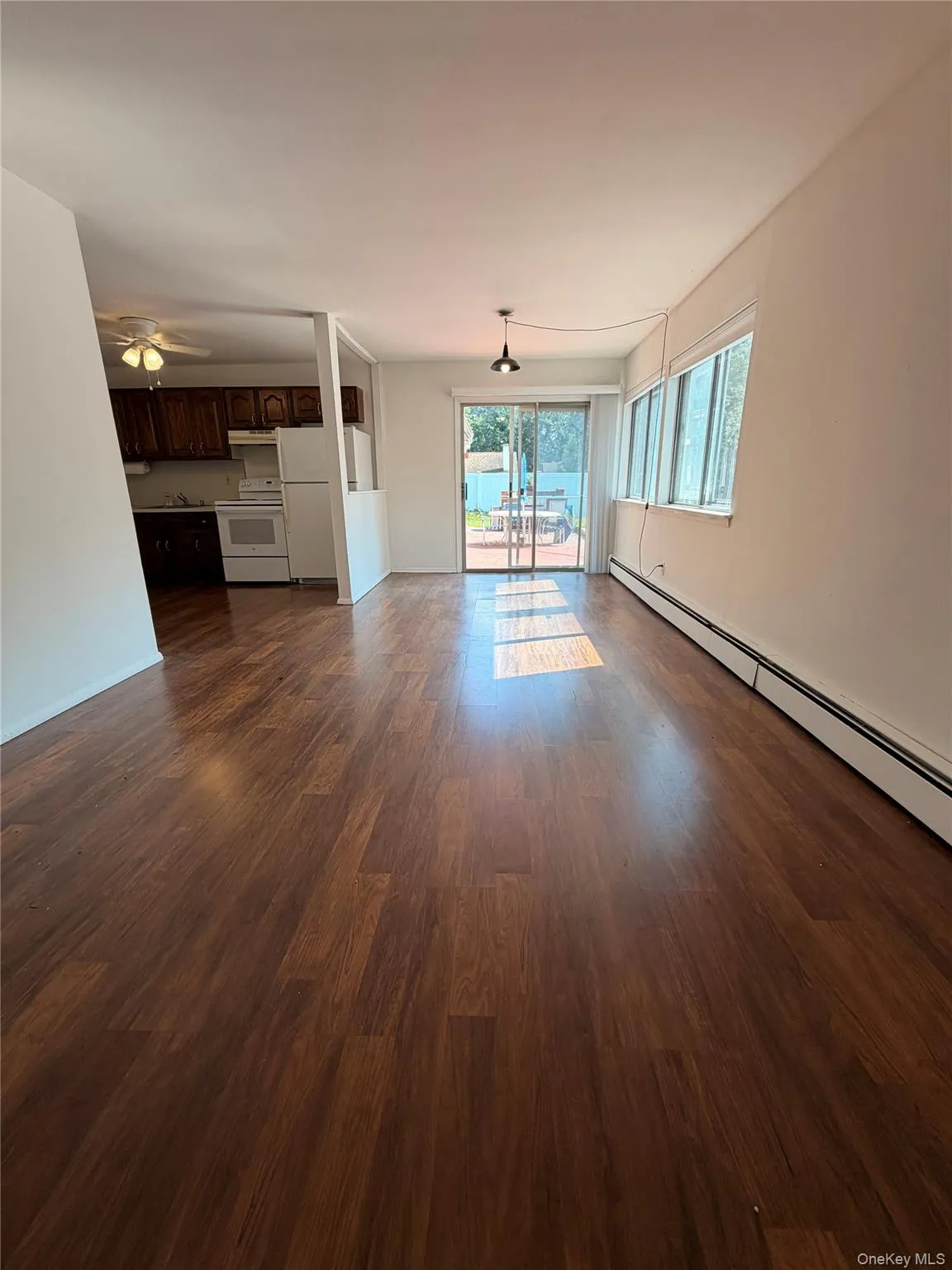 994 Old Medford Avenue, Brookhaven, NY, 1 Bedroom Bedrooms, 2 Rooms Rooms,1 BathroomBathrooms,Residential Lease,For Rent,Old Medford,0,1036983 994 Old Medford Avenue, Brookhaven, NY, 1 Bedroom Bedrooms, 2 Rooms Rooms,1 BathroomBathrooms,Residential Lease,For Rent,Old Medford,0,1036983