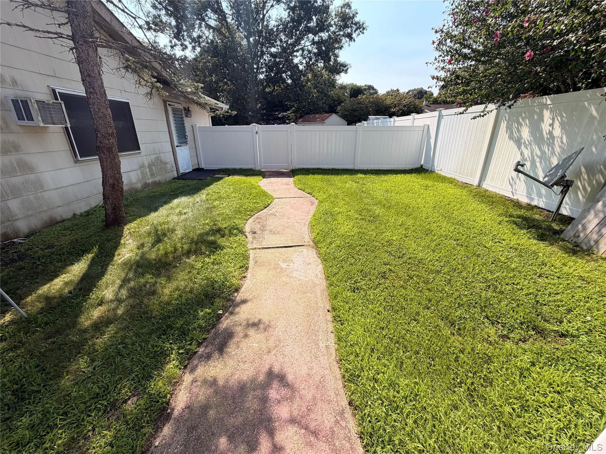 994 Old Medford Avenue, Brookhaven, NY, 1 Bedroom Bedrooms, 2 Rooms Rooms,1 BathroomBathrooms,Residential Lease,For Rent,Old Medford,0,1036983 994 Old Medford Avenue, Brookhaven, NY, 1 Bedroom Bedrooms, 2 Rooms Rooms,1 BathroomBathrooms,Residential Lease,For Rent,Old Medford,0,1036983