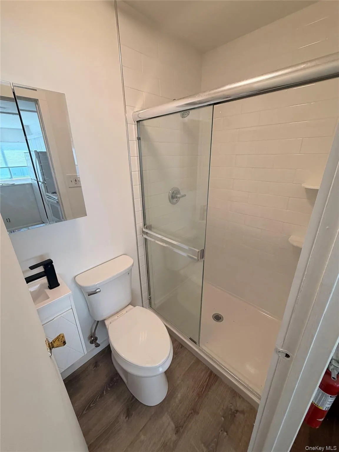 994 Old Medford Avenue, Brookhaven, NY, 1 Bedroom Bedrooms, 2 Rooms Rooms,1 BathroomBathrooms,Residential Lease,For Rent,Old Medford,0,1036983 994 Old Medford Avenue, Brookhaven, NY, 1 Bedroom Bedrooms, 2 Rooms Rooms,1 BathroomBathrooms,Residential Lease,For Rent,Old Medford,0,1036983