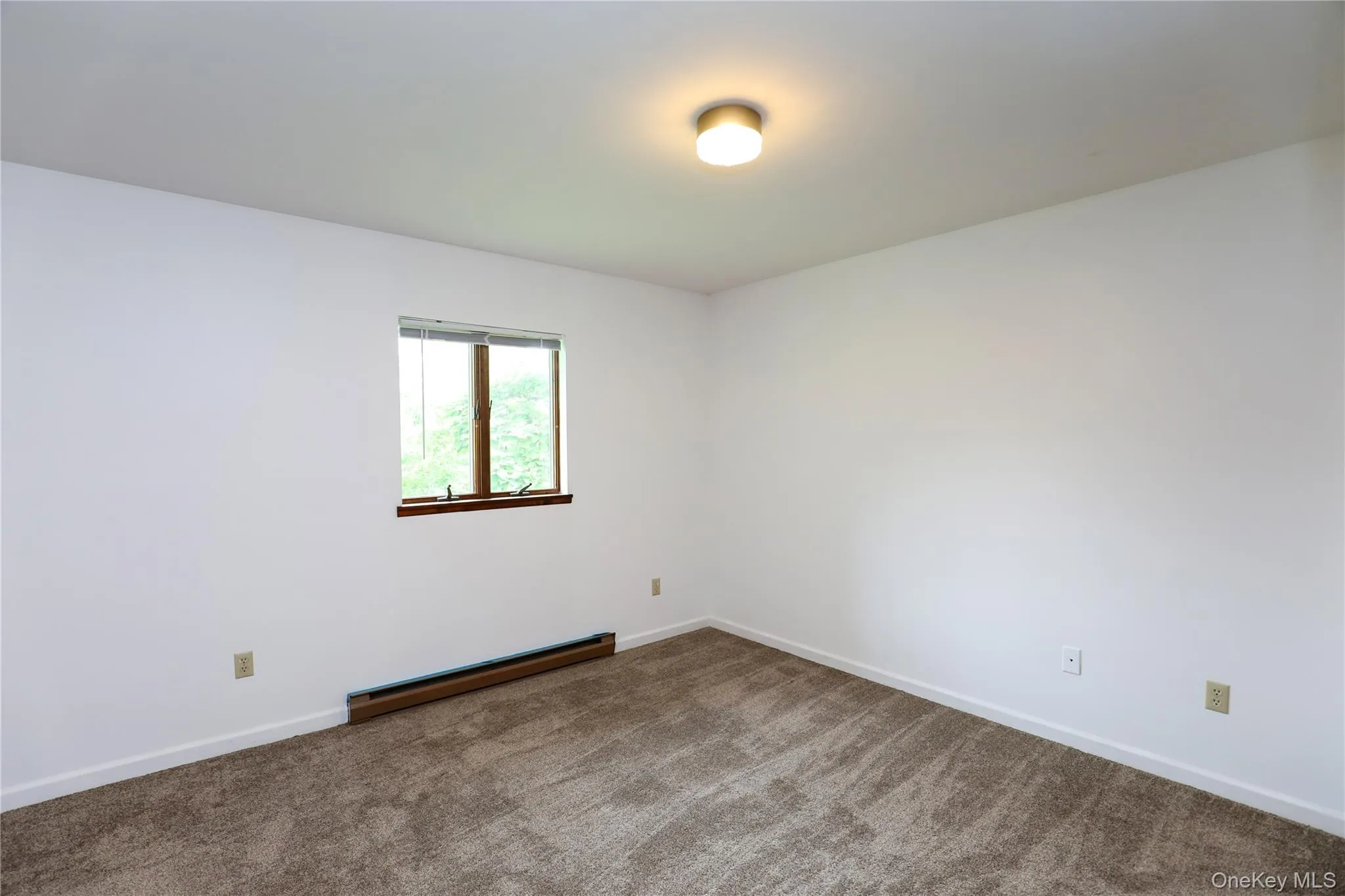 126 Main Street, Esopus, NY, 1 Bedroom Bedrooms, 4 Rooms Rooms,1 BathroomBathrooms,Residential Lease,For Rent,Main,0,1036987 126 Main Street, Esopus, NY, 1 Bedroom Bedrooms, 4 Rooms Rooms,1 BathroomBathrooms,Residential Lease,For Rent,Main,0,1036987