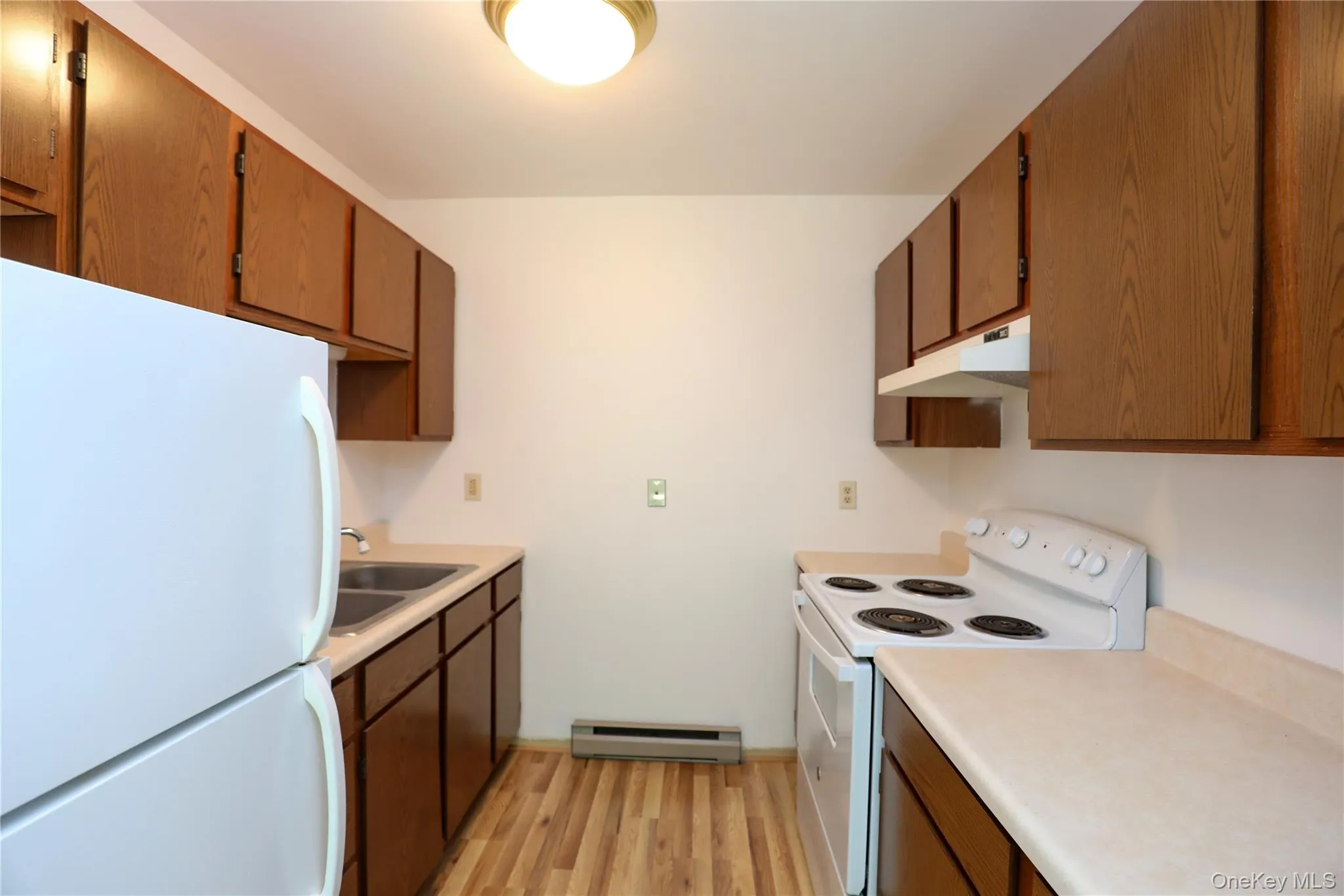 126 Main Street, Esopus, NY, 1 Bedroom Bedrooms, 4 Rooms Rooms,1 BathroomBathrooms,Residential Lease,For Rent,Main,0,1036987 126 Main Street, Esopus, NY, 1 Bedroom Bedrooms, 4 Rooms Rooms,1 BathroomBathrooms,Residential Lease,For Rent,Main,0,1036987