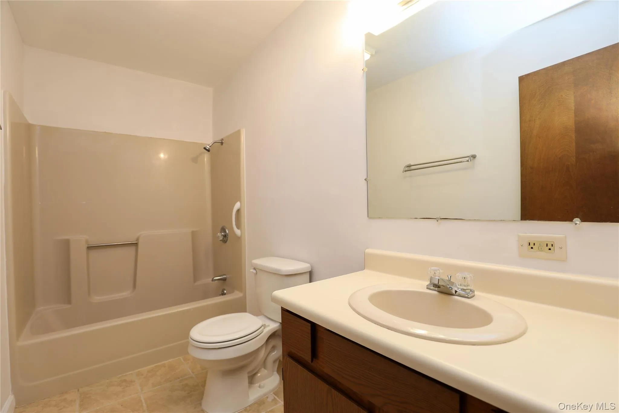 126 Main Street, Esopus, NY, 1 Bedroom Bedrooms, 4 Rooms Rooms,1 BathroomBathrooms,Residential Lease,For Rent,Main,0,1036987 126 Main Street, Esopus, NY, 1 Bedroom Bedrooms, 4 Rooms Rooms,1 BathroomBathrooms,Residential Lease,For Rent,Main,0,1036987