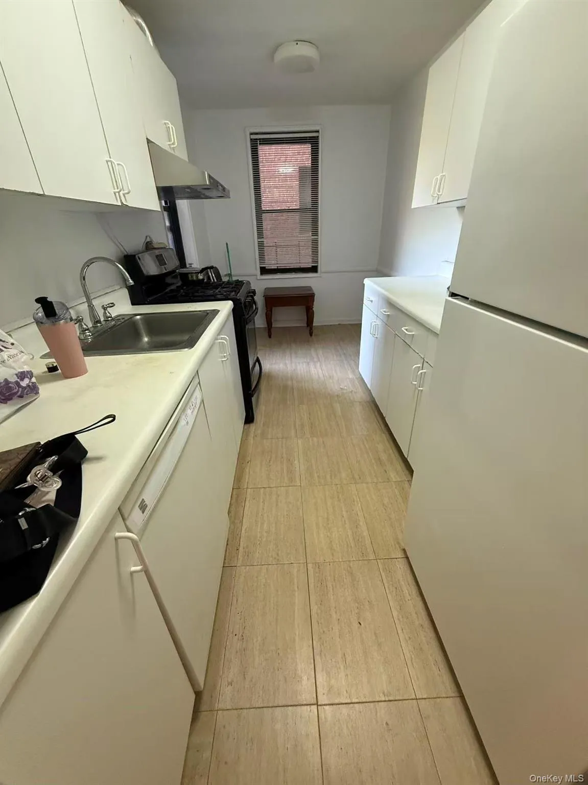 15040 71th Ave, New York, NY, 1 Bedroom Bedrooms, 4 Rooms Rooms,1 BathroomBathrooms,Residential,For Rent,71th Ave,0,1036988 15040 71th Ave, New York, NY, 1 Bedroom Bedrooms, 4 Rooms Rooms,1 BathroomBathrooms,Residential,For Rent,71th Ave,0,1036988