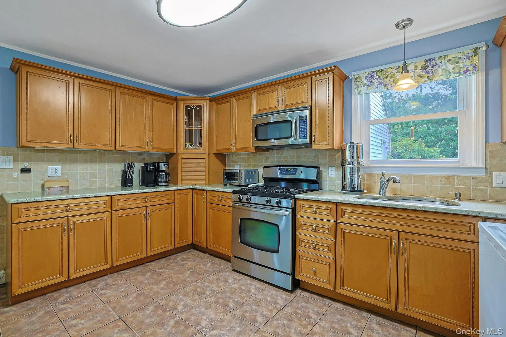157 Whitman Road, Yonkers, NY, 4 Bedrooms Bedrooms, 7 Rooms Rooms,2 BathroomsBathrooms,Residential,For Rent,Whitman,0,1036989 157 Whitman Road, Yonkers, NY, 4 Bedrooms Bedrooms, 7 Rooms Rooms,2 BathroomsBathrooms,Residential,For Rent,Whitman,0,1036989