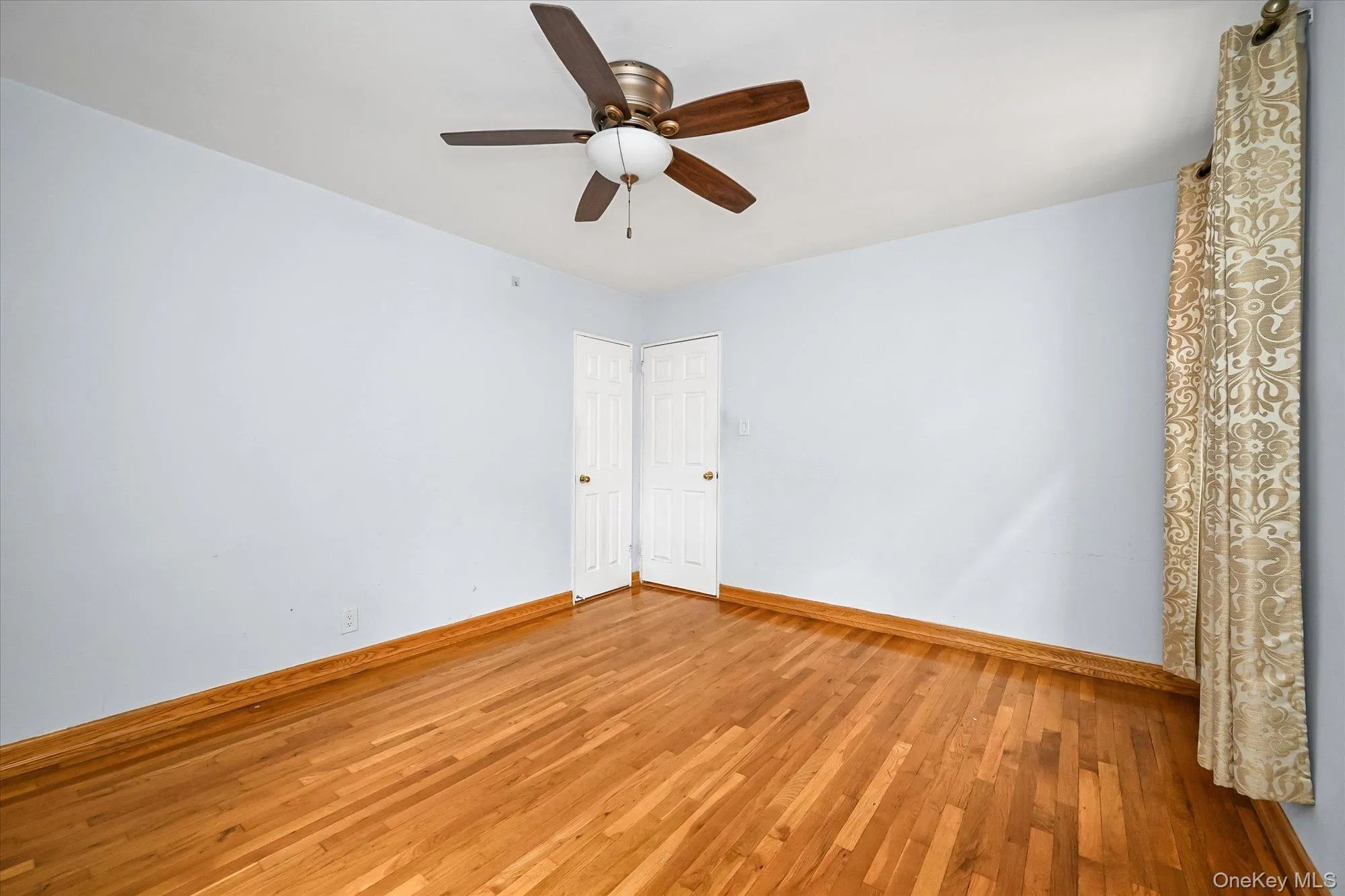 140-18 Burden Crescent, New York, NY, 3 Bedrooms Bedrooms, 6 Rooms Rooms,1 BathroomBathrooms,Residential Lease,For Rent,Burden,0,1036990 140-18 Burden Crescent, New York, NY, 3 Bedrooms Bedrooms, 6 Rooms Rooms,1 BathroomBathrooms,Residential Lease,For Rent,Burden,0,1036990