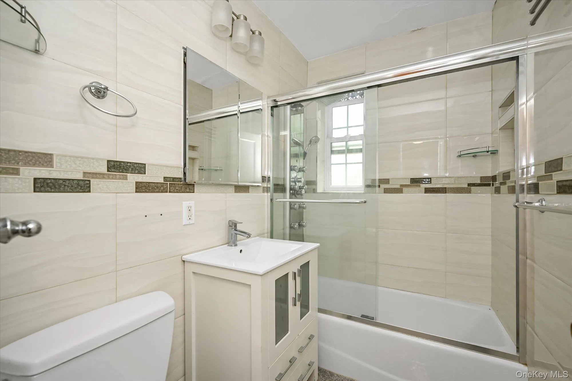 140-18 Burden Crescent, New York, NY, 3 Bedrooms Bedrooms, 6 Rooms Rooms,1 BathroomBathrooms,Residential Lease,For Rent,Burden,0,1036990 140-18 Burden Crescent, New York, NY, 3 Bedrooms Bedrooms, 6 Rooms Rooms,1 BathroomBathrooms,Residential Lease,For Rent,Burden,0,1036990