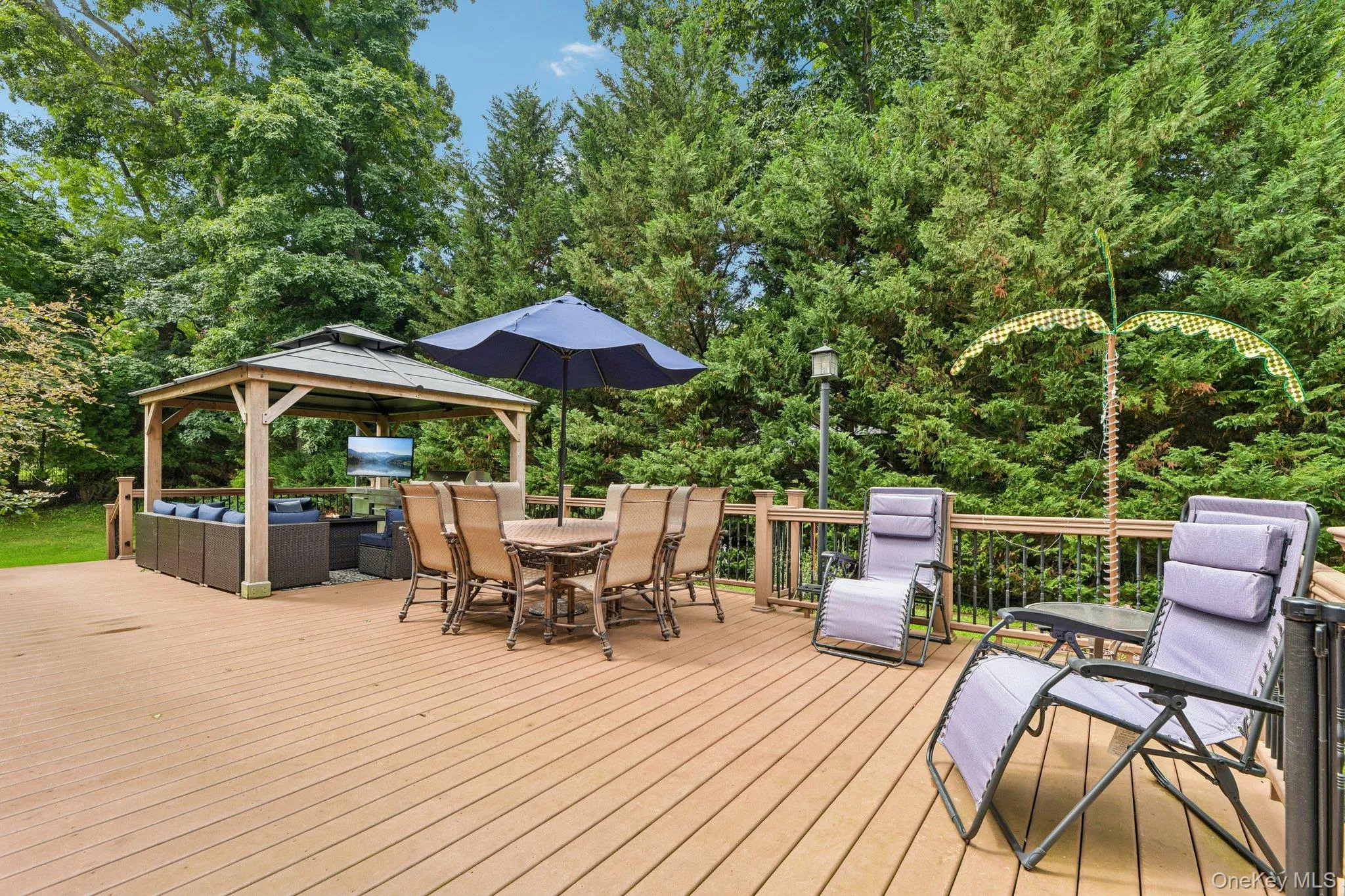 6 Pebble Hill Court, Huntington, NY, 4 Bedrooms Bedrooms, 8 Rooms Rooms,3 BathroomsBathrooms,Residential,For Rent,Pebble Hill,0,1036992 6 Pebble Hill Court, Huntington, NY, 4 Bedrooms Bedrooms, 8 Rooms Rooms,3 BathroomsBathrooms,Residential,For Rent,Pebble Hill,0,1036992