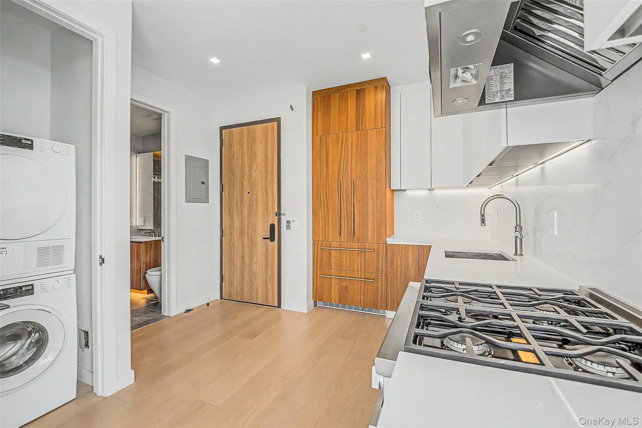 35-32 Leavitt Street, New York, NY, 2 Bedrooms Bedrooms, 5 Rooms Rooms,2 BathroomsBathrooms,Residential Lease,For Rent,Leavitt,0,1036993 35-32 Leavitt Street, New York, NY, 2 Bedrooms Bedrooms, 5 Rooms Rooms,2 BathroomsBathrooms,Residential Lease,For Rent,Leavitt,0,1036993